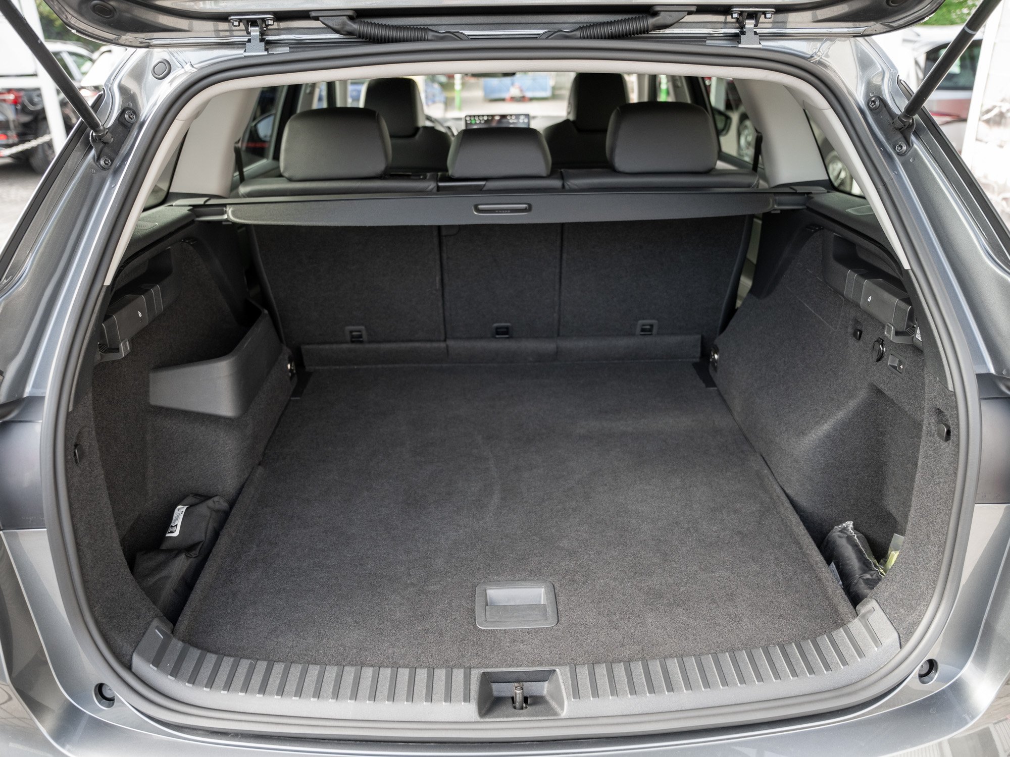 Skoda - Kodiaq Selection 2.0 TDi DSG 4x4 ACC HUD LM 4xSHZ_22