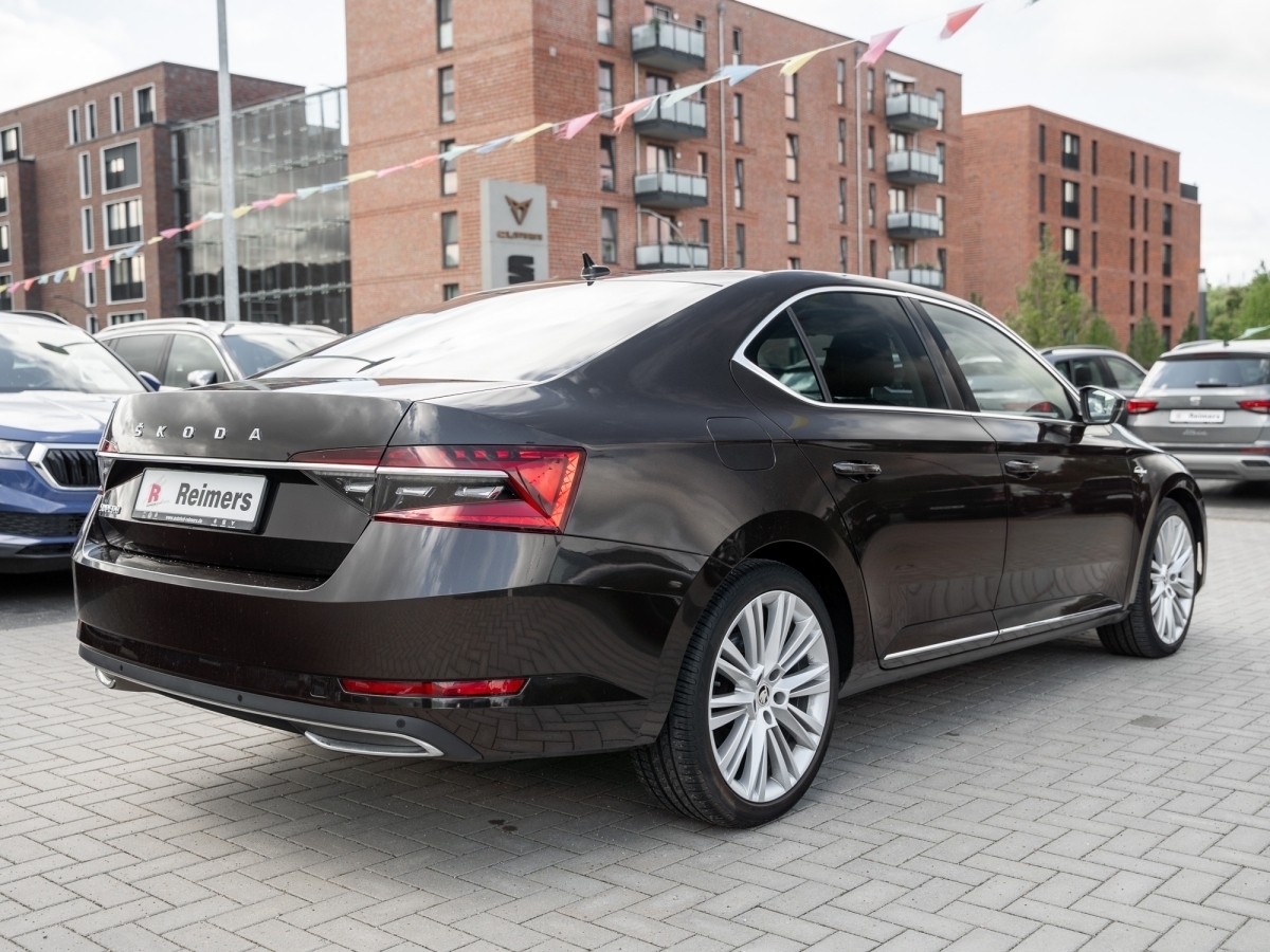 Skoda - SUPERB LIM. L&K 2.0 TDI DSG_25