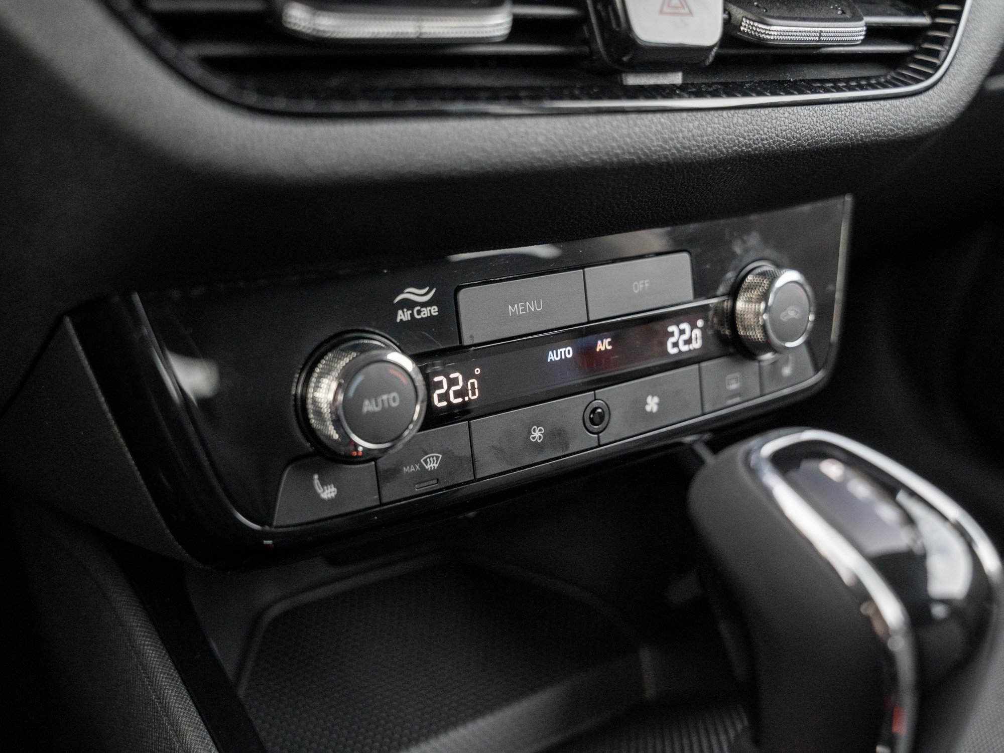 Skoda - FABIA TOUR 1.0 TSI DSG Kam. Navi Virtual ACC LED_8