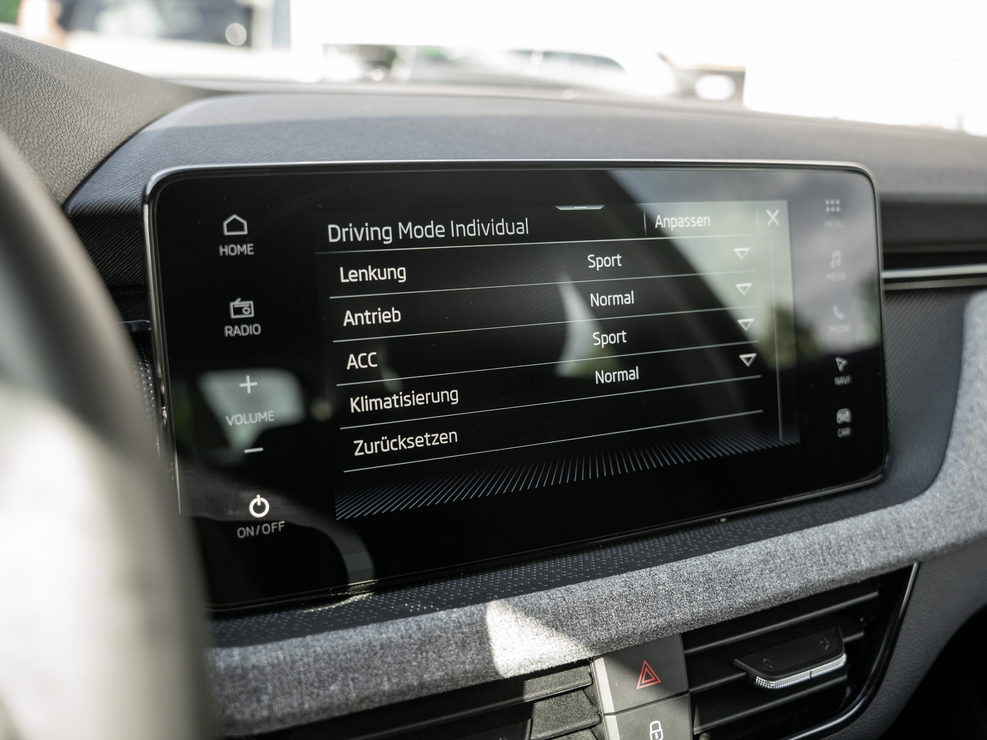 Skoda - KAMIQ SELECTION 1.0 TSI DSG Kam. Navi Virtual LM_10