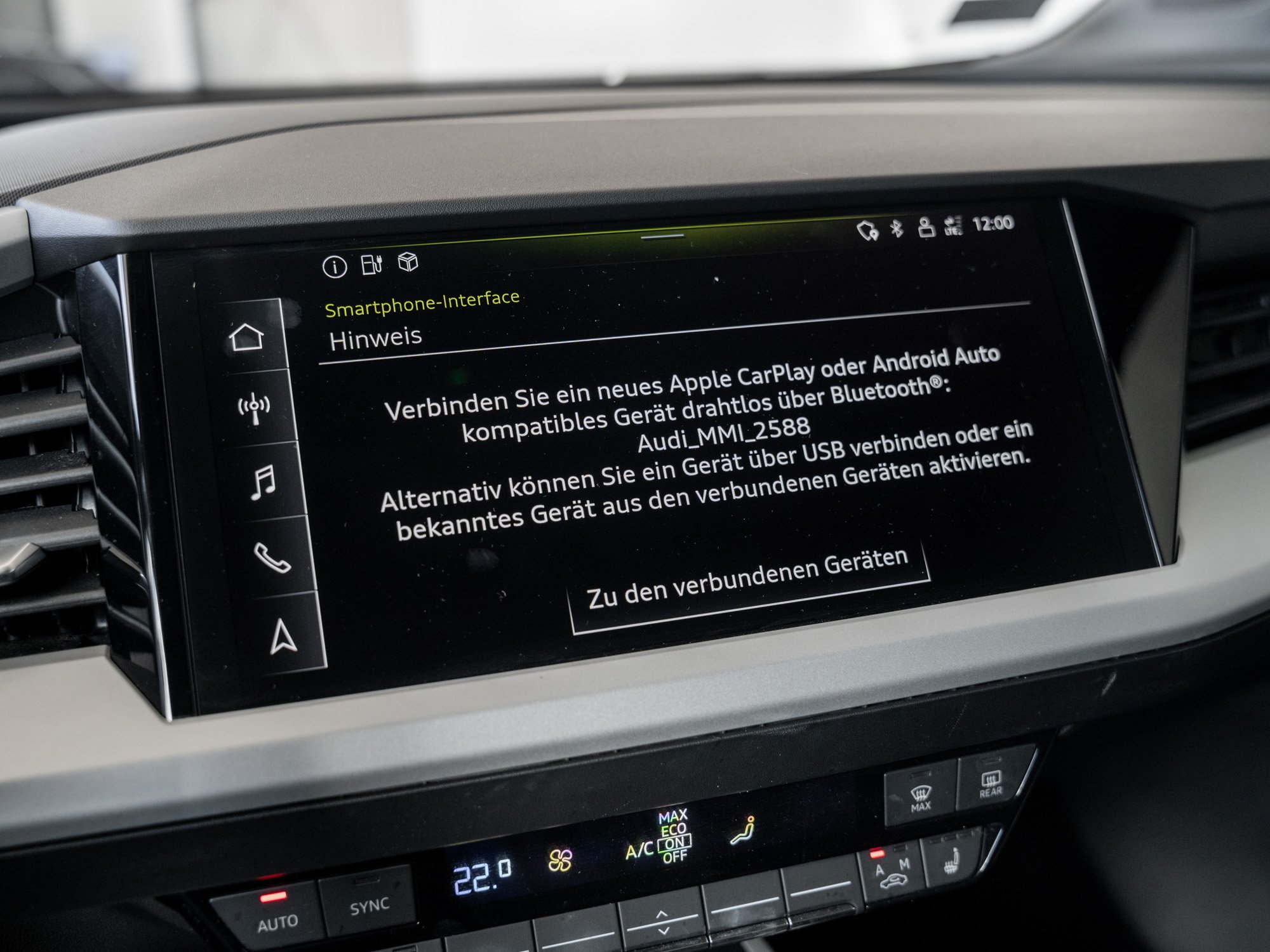Audi - Q4 e-tron 35 e-tron 125 kW STH HUD SpurH KlimaA_6