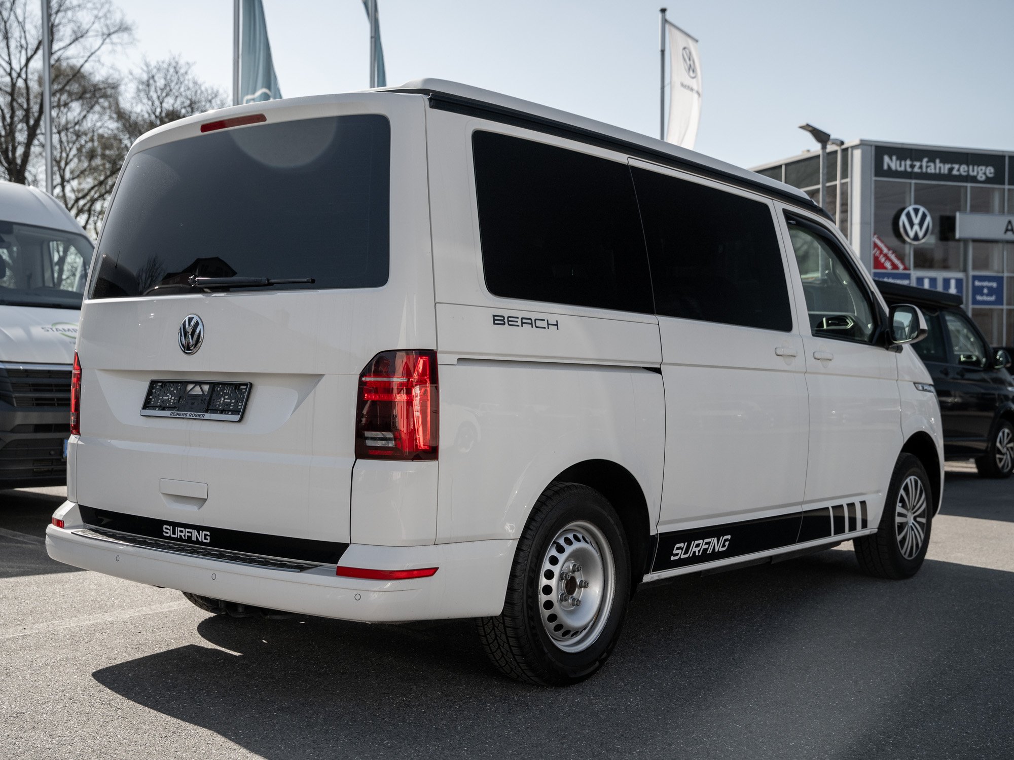 VW - T6.1 California Beach AIFSTELLDACH+STANDH+LED_24