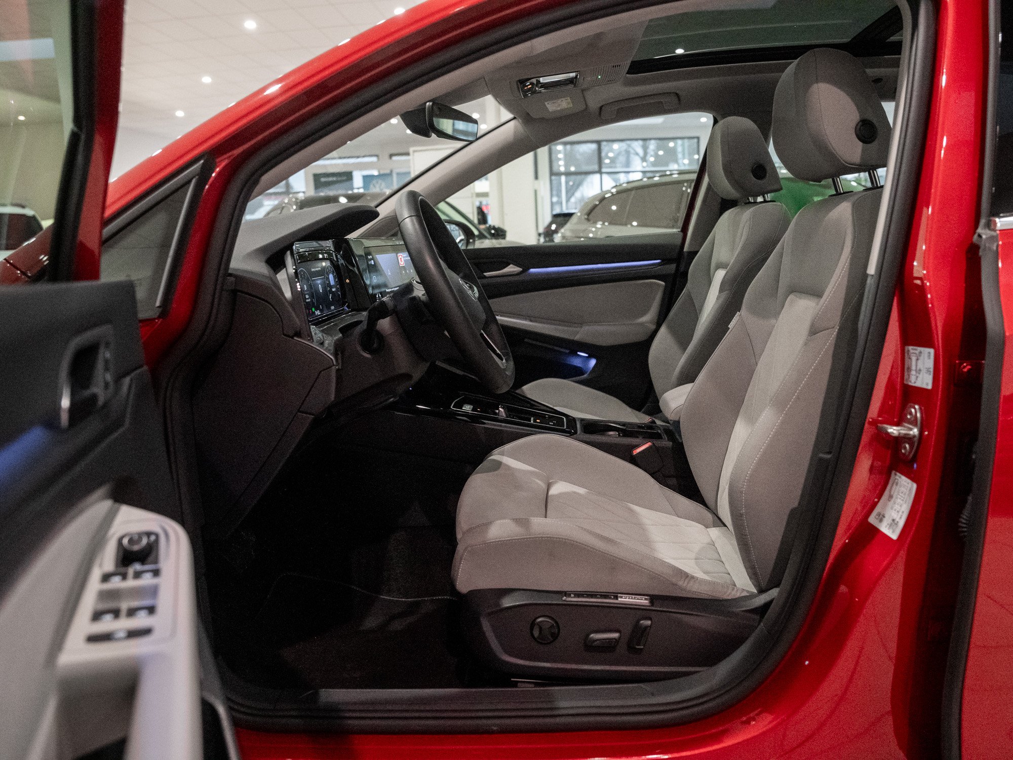 VW - Golf VIII Variant 1.5 eTSI  Mild hybrid Style_27