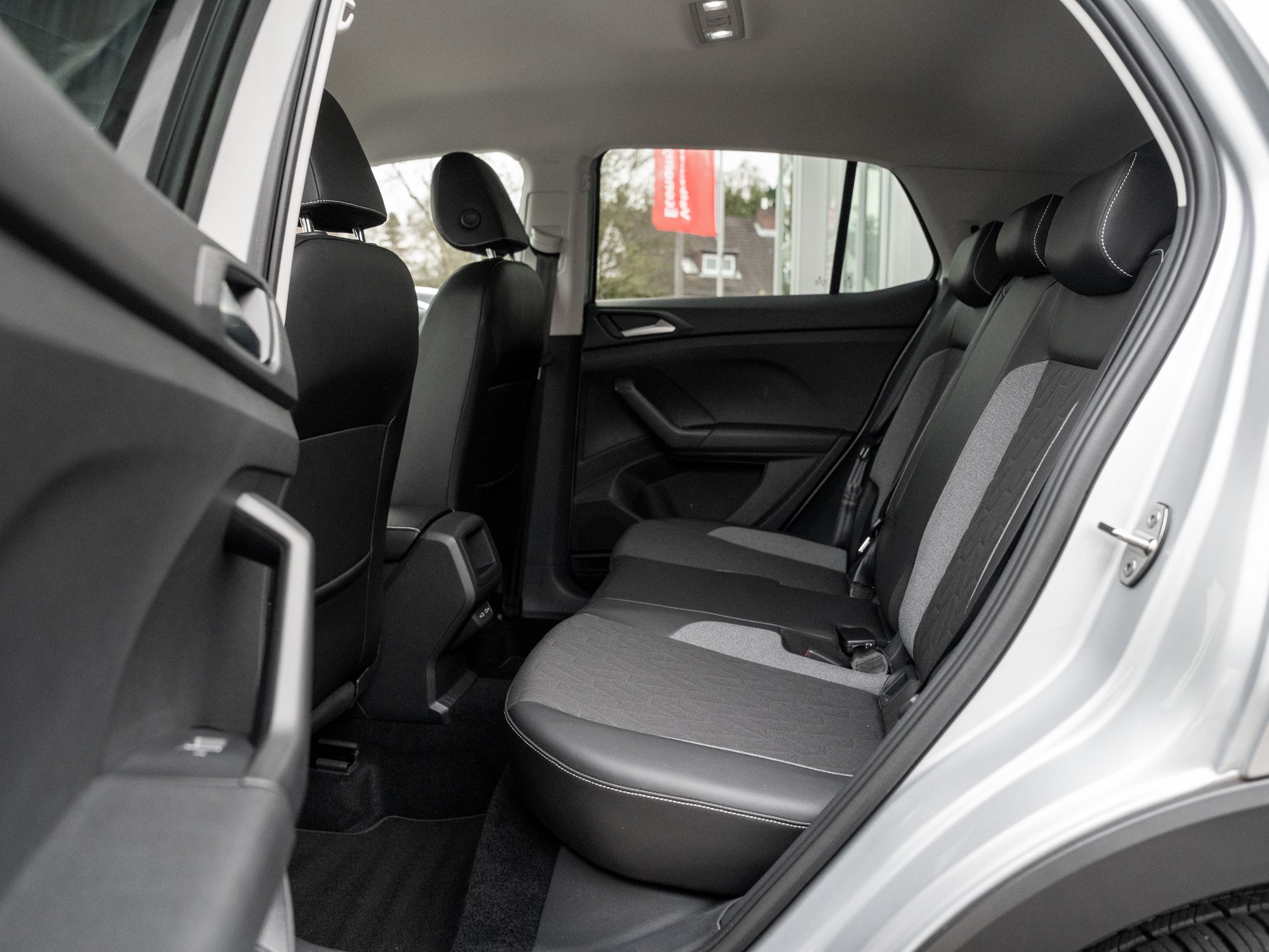 VW - T-Cross 1.0 TSI GOAL AHK Virtual ACC DynLicht LM_29