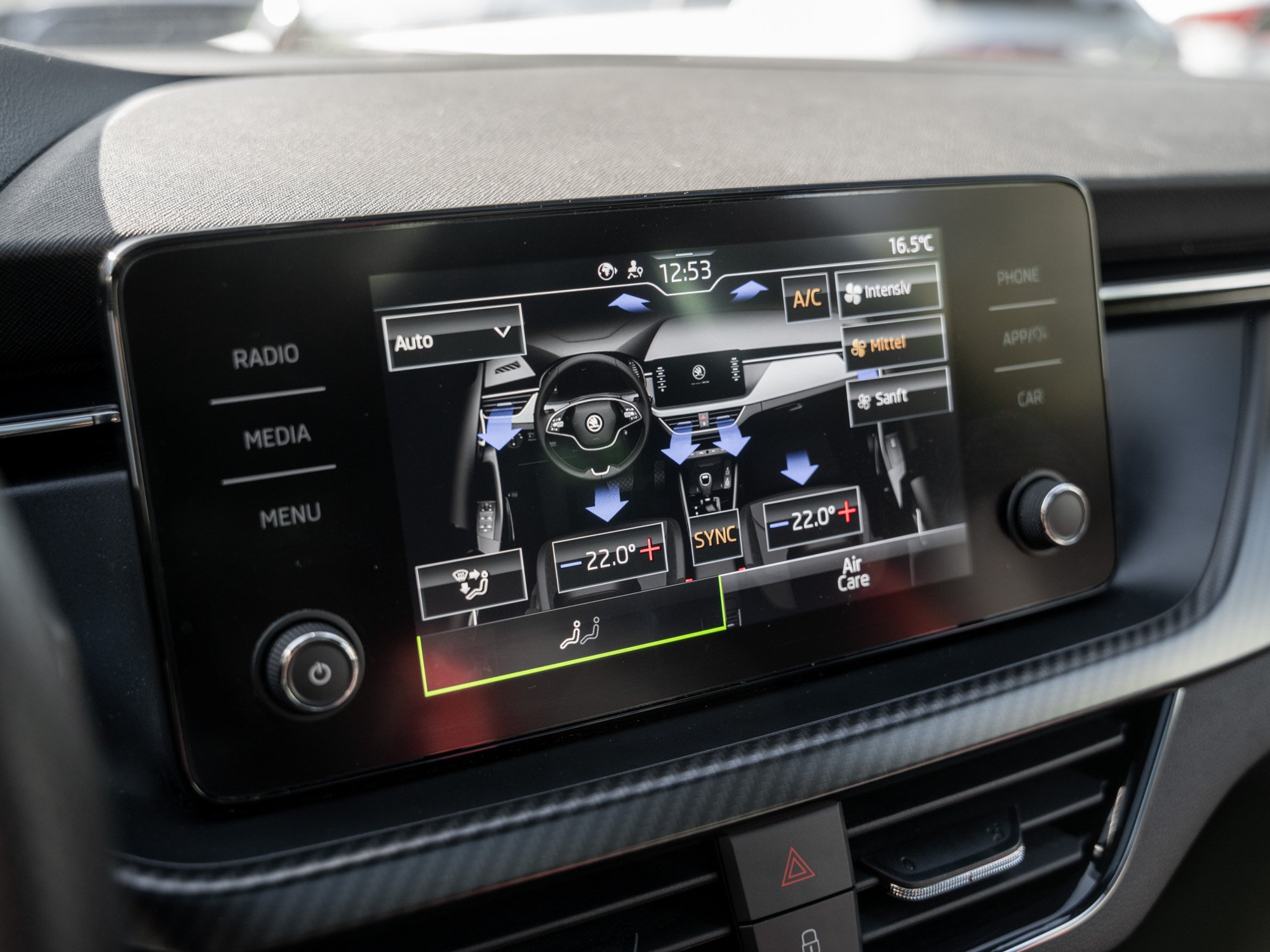 Skoda - SCALA MONTE CARLO 1.0 TSI 5-GANG Pano Pano LED_8