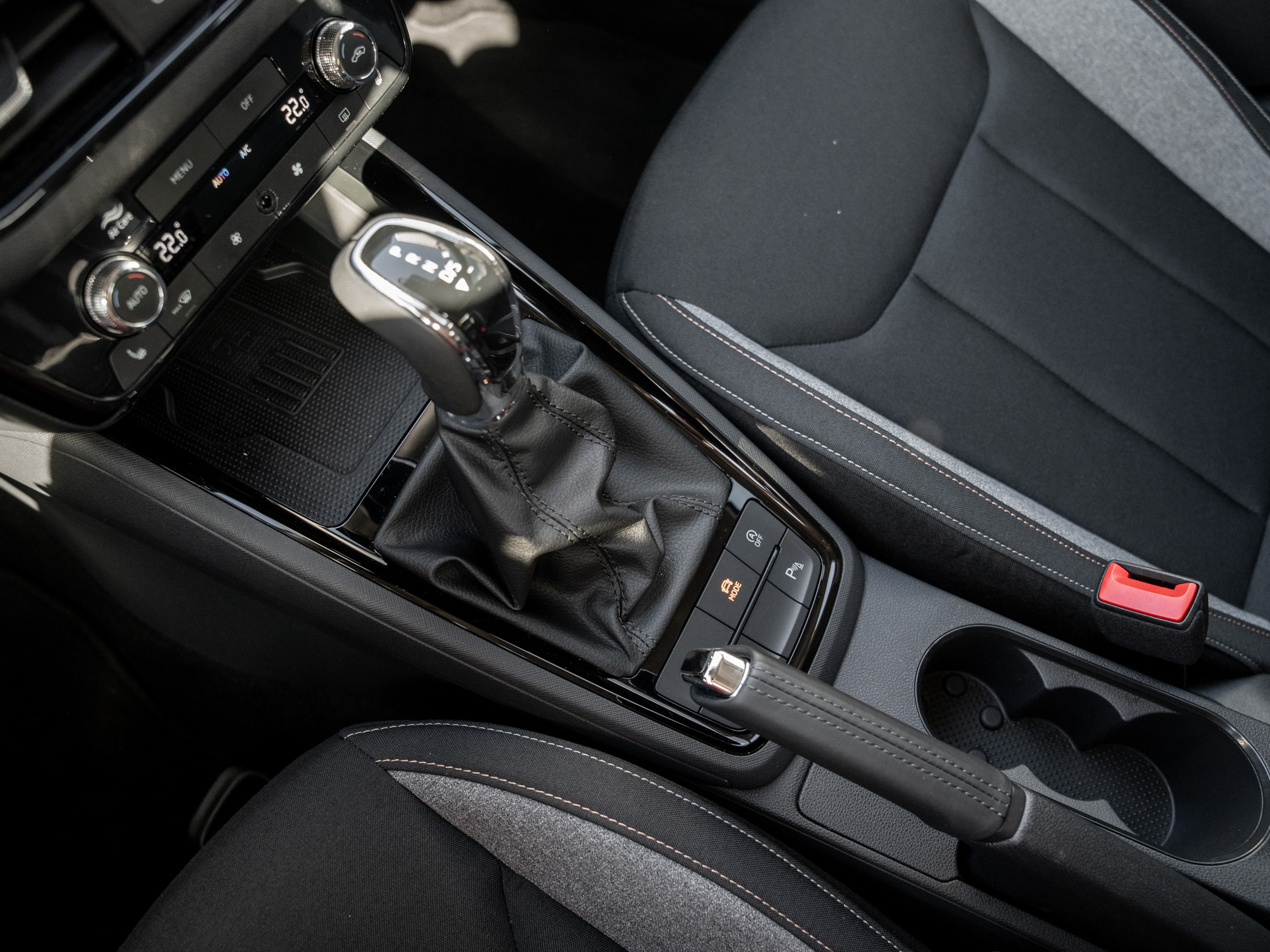 Skoda - KAMIQ SELECTION 1.0 TSI DSG Kam. Navi Virtual LM_14