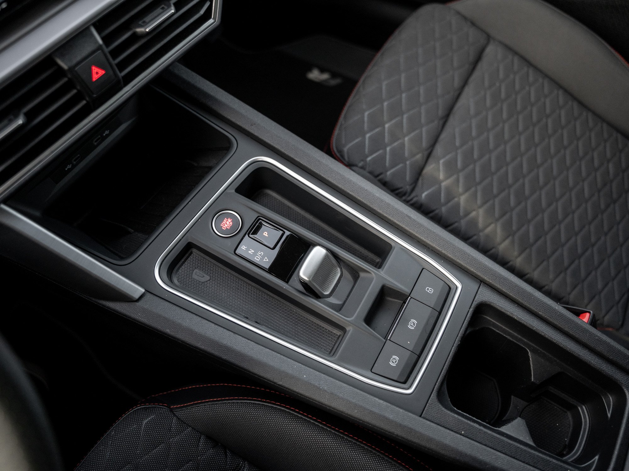 Seat - LEON ST FR 2.0 TDI DSG (FAHRSCHULE)_10