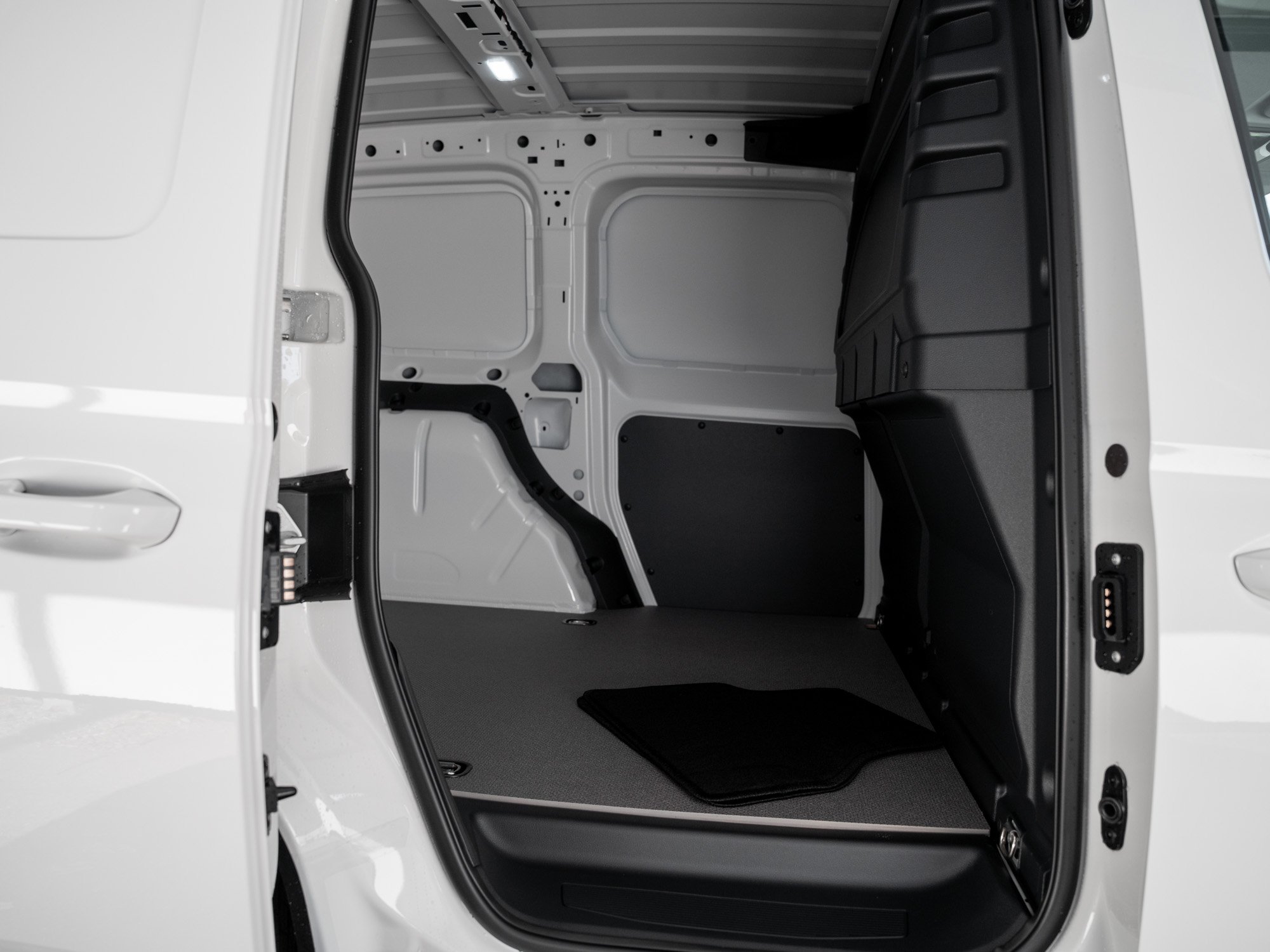 VW - Caddy 2.0 TDI Cargo Kam. Virtual PDC SHZ SpurH_17