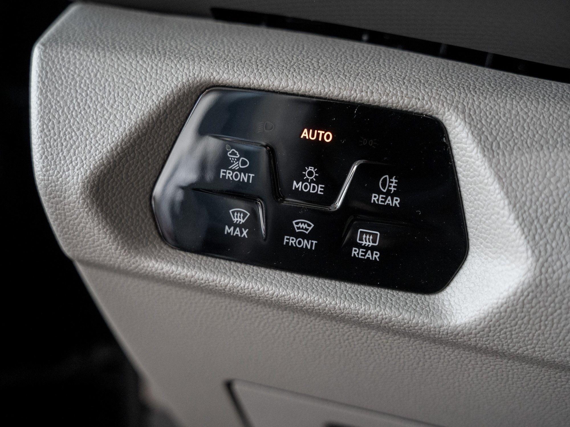 VW - T7 California Coast 2.0TDI NAVI+AHK+RFK+PLA AHK_20