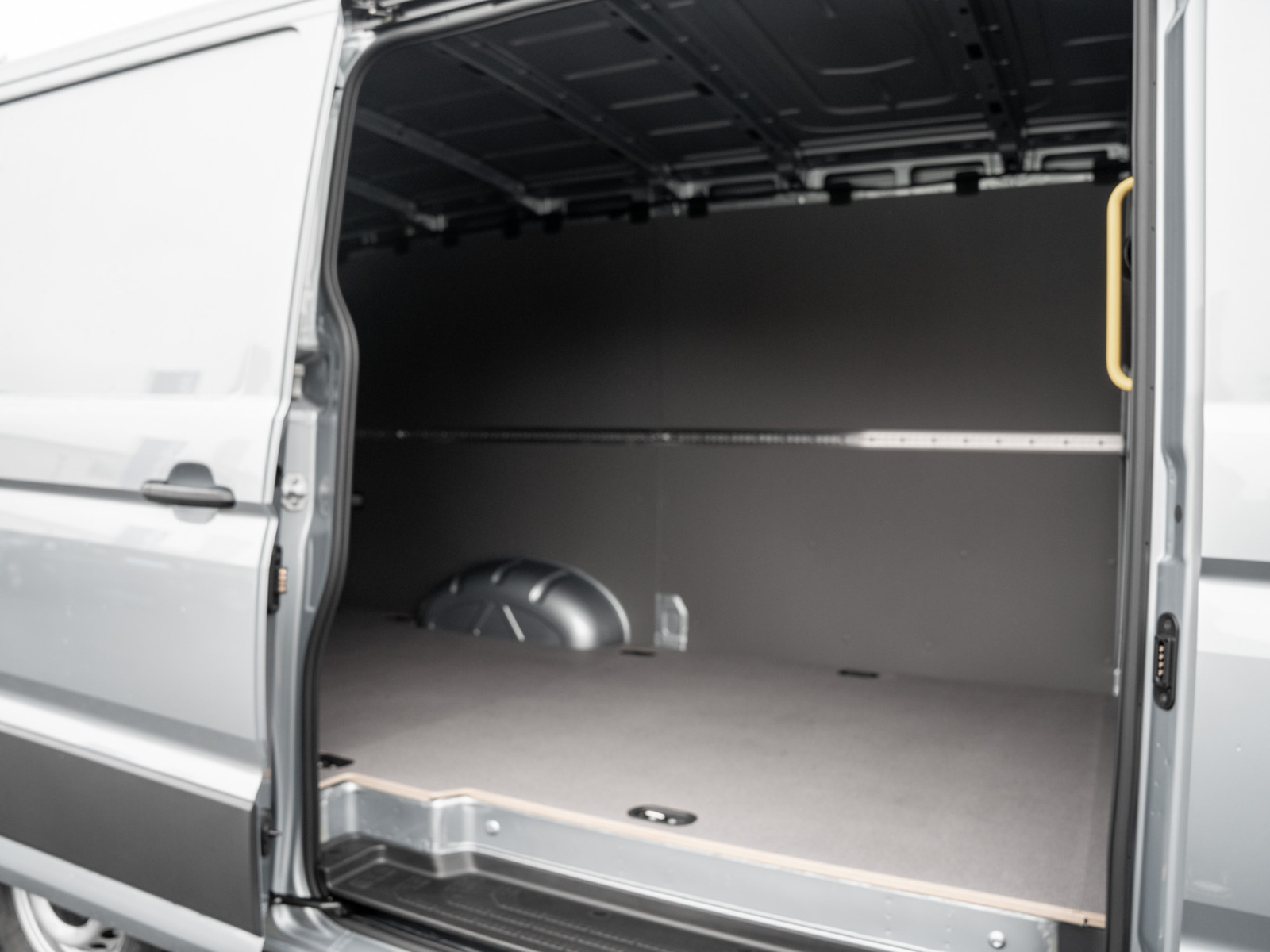 VW - Crafter 35 Kasten MR DSG+4MOTION+NAVI+AHK+KLIMA_21