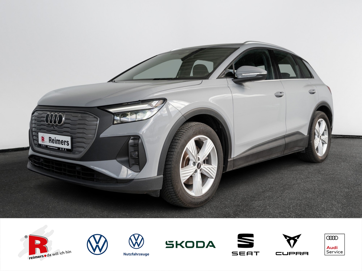 Audi - Q4 e-tron 35 e-tron 125 kW STH HUD SpurH KlimaA_1