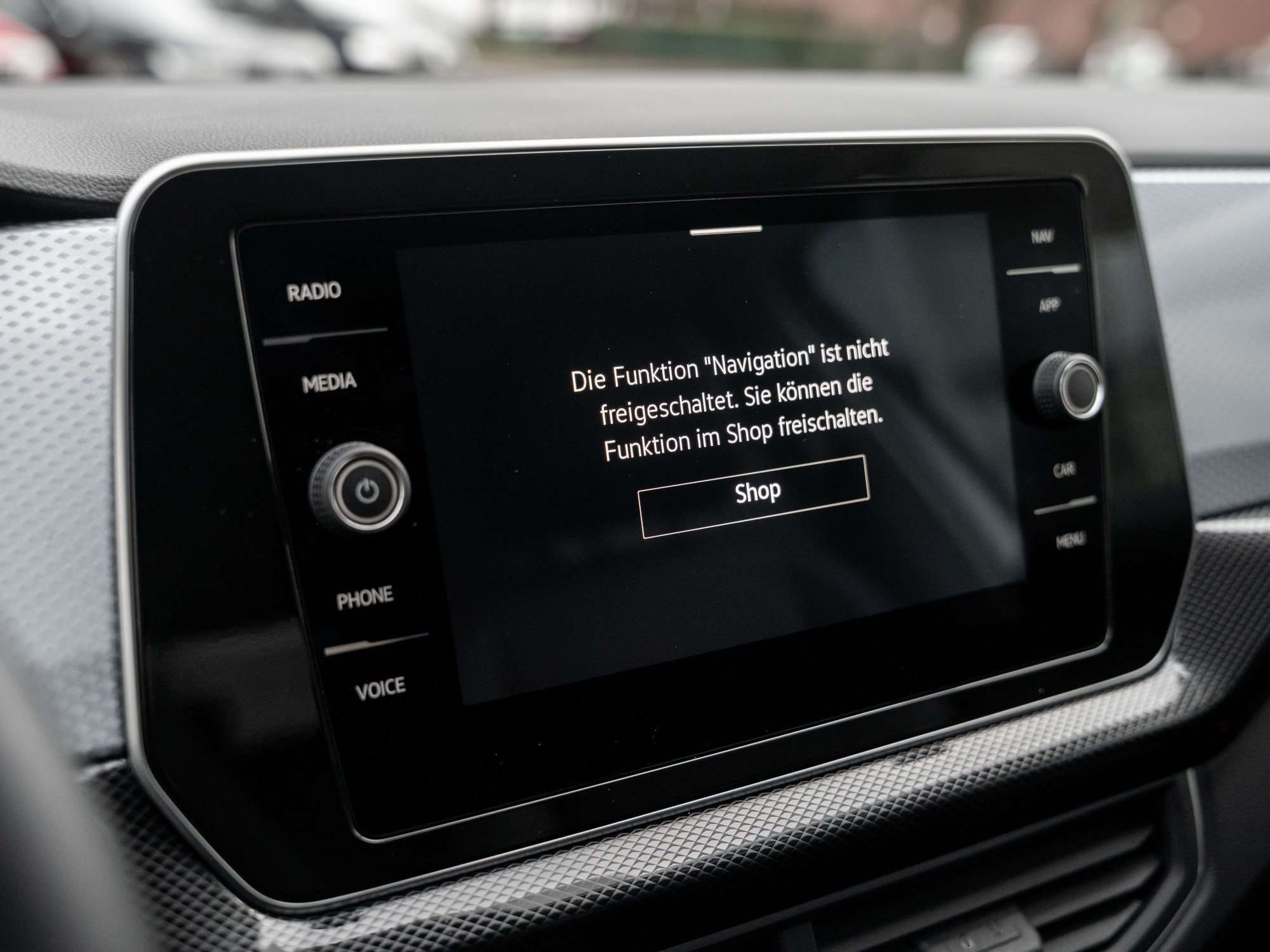 VW - T-Cross 1.0 TSI GOAL AHK Virtual ACC DynLicht LM_8