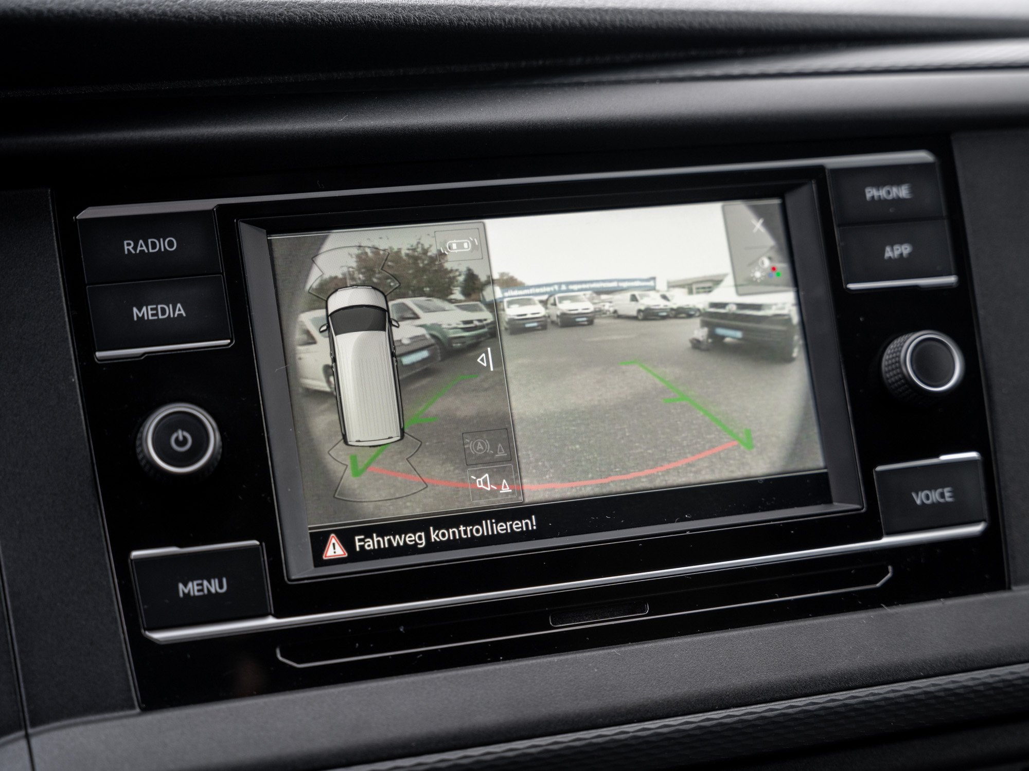 VW - T6.1 Transporter Kasten kurzer Radstand AHK Kam._2