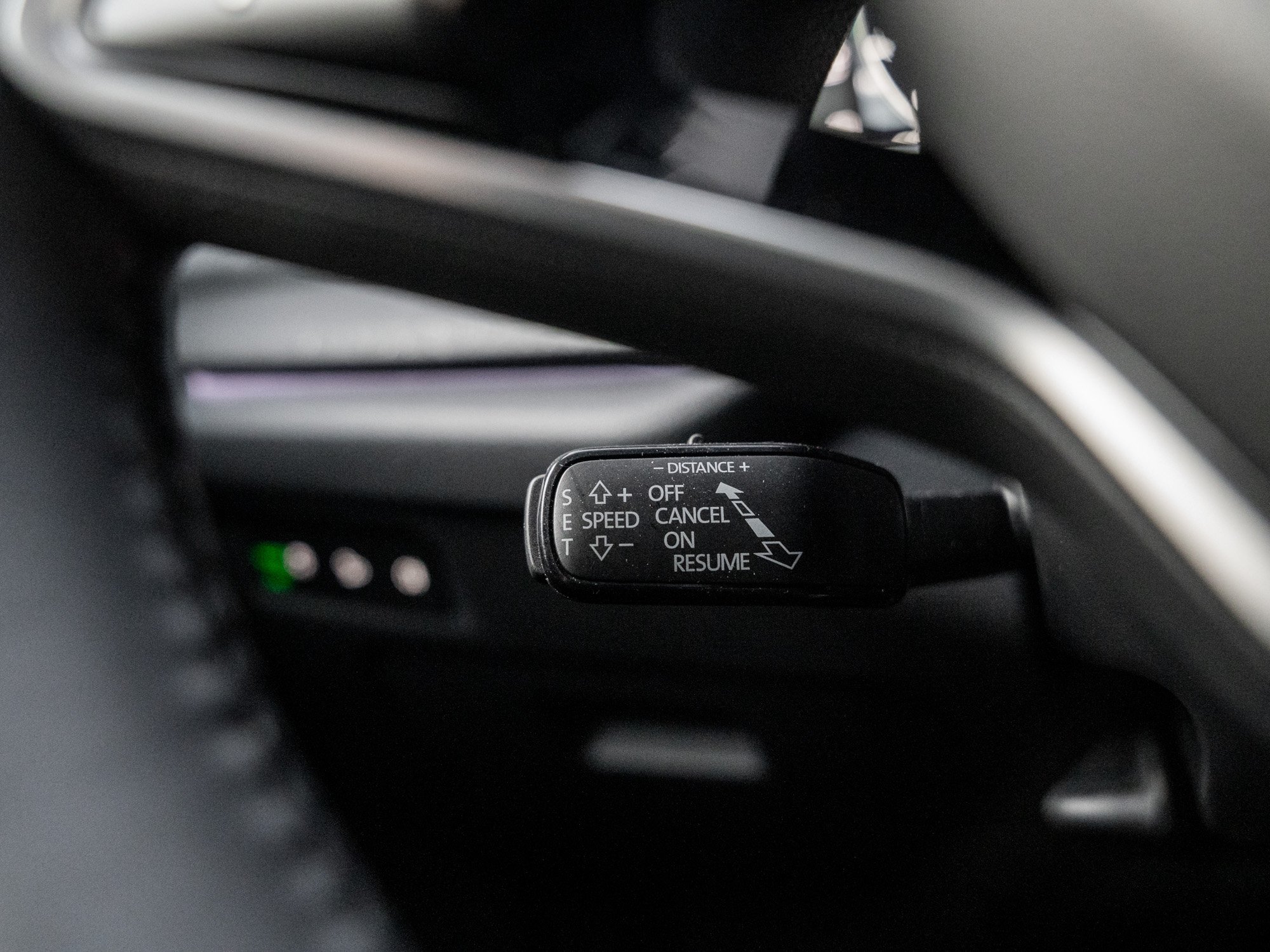 Skoda - OCTAVIA C. TOUR 2.0 TDI DSG AHK Navi Pano 360 SD_18