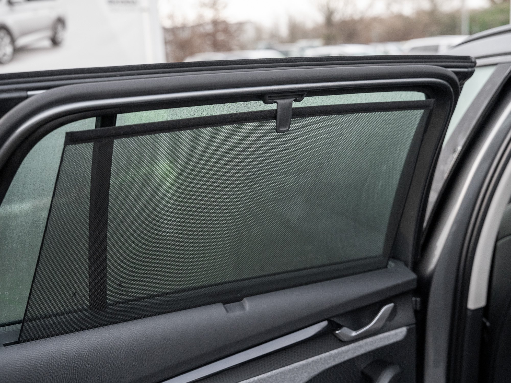 Skoda - OCTAVIA C. TOUR 2.0 TDI DSG AHK Navi Pano 360 SD_4