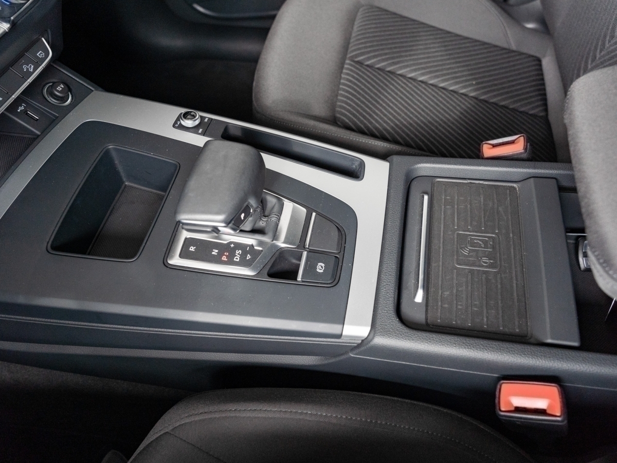 Audi - Q5 Advanced FLA ACC KeyLess AkustikGlas 3xKlima_13