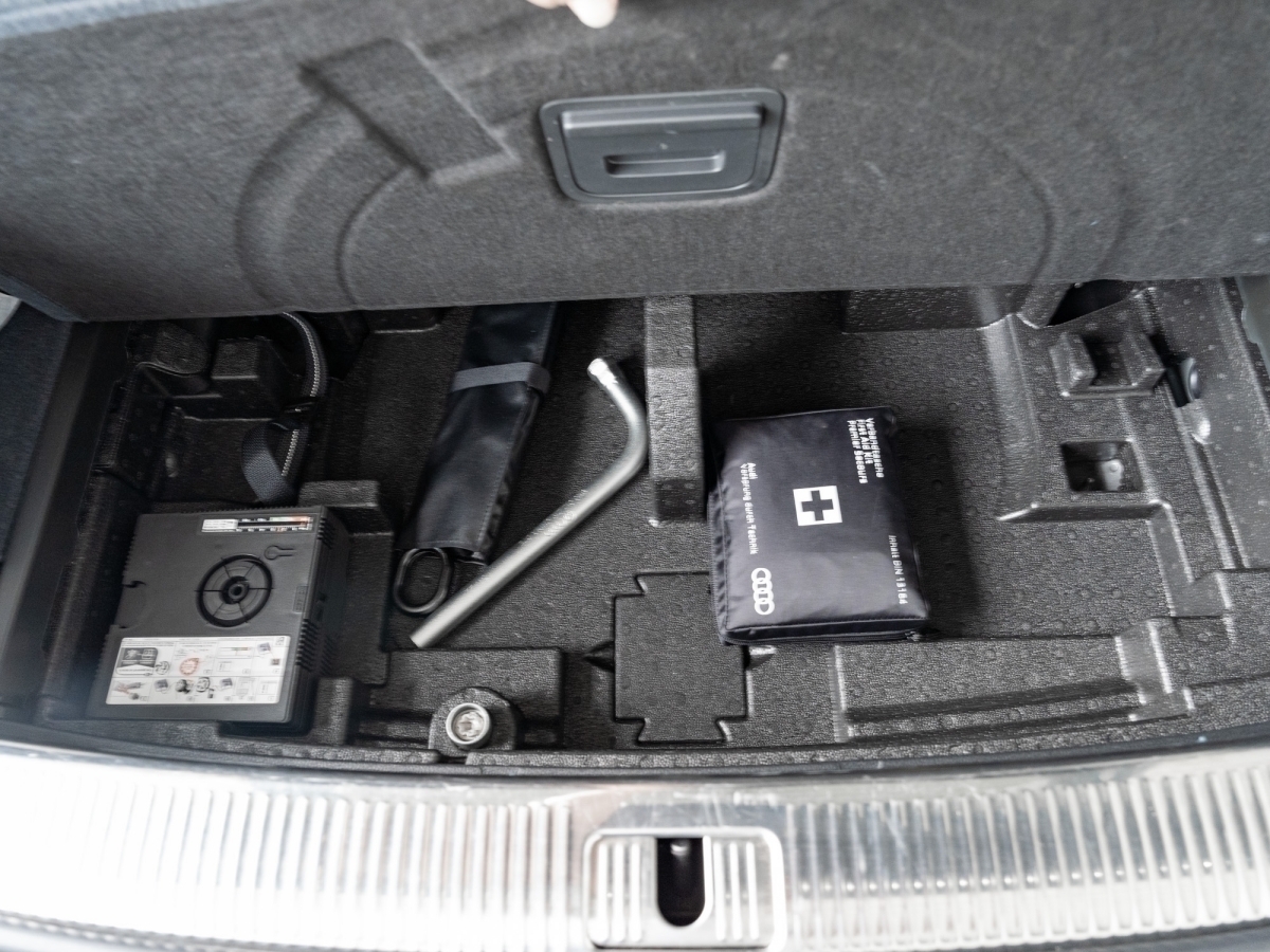 Audi - Q5 Advanced FLA ACC KeyLess AkustikGlas 3xKlima_22