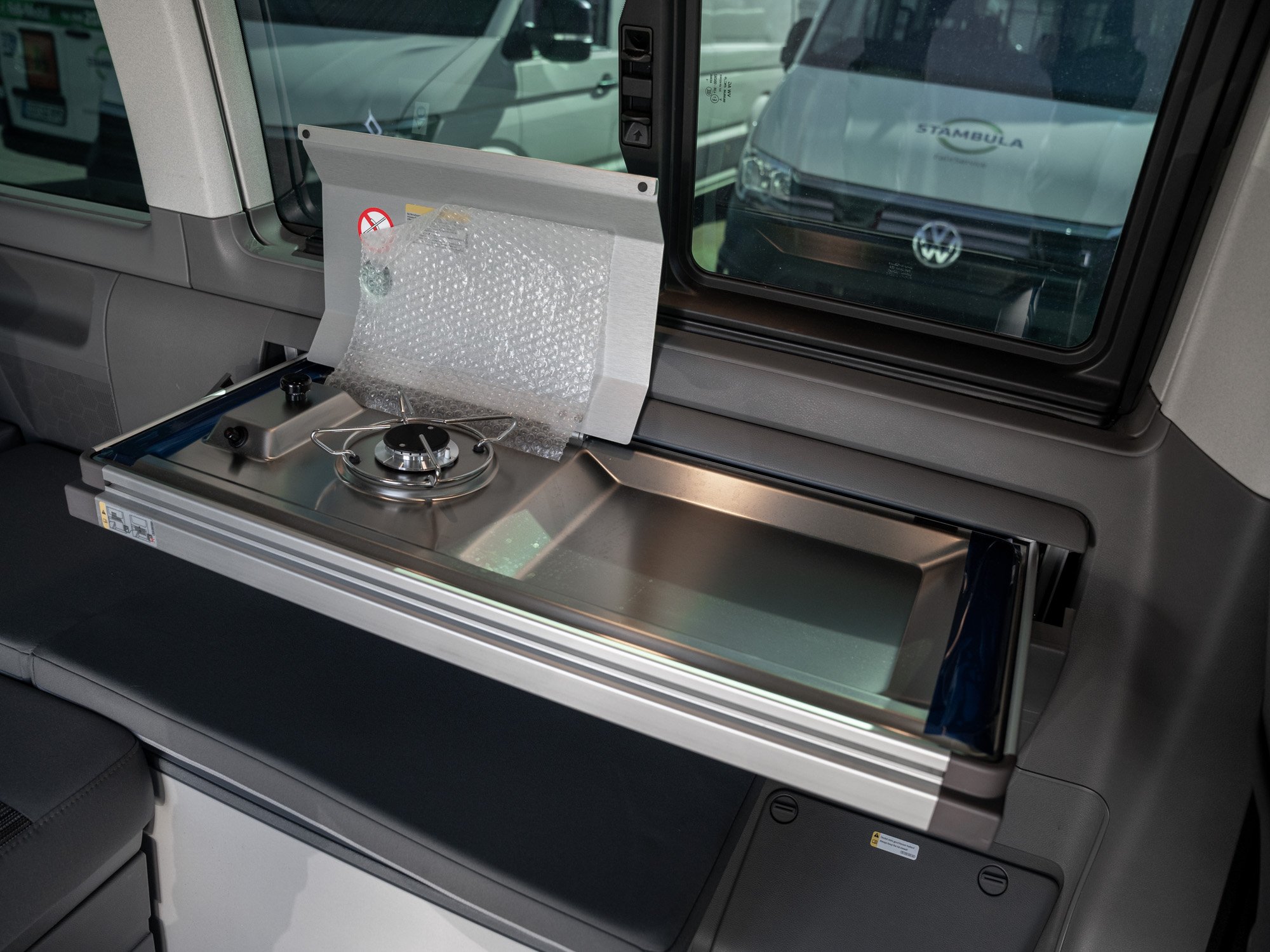 VW - T6.1 California Beach AIFSTELLDACH+STANDH+LED_29