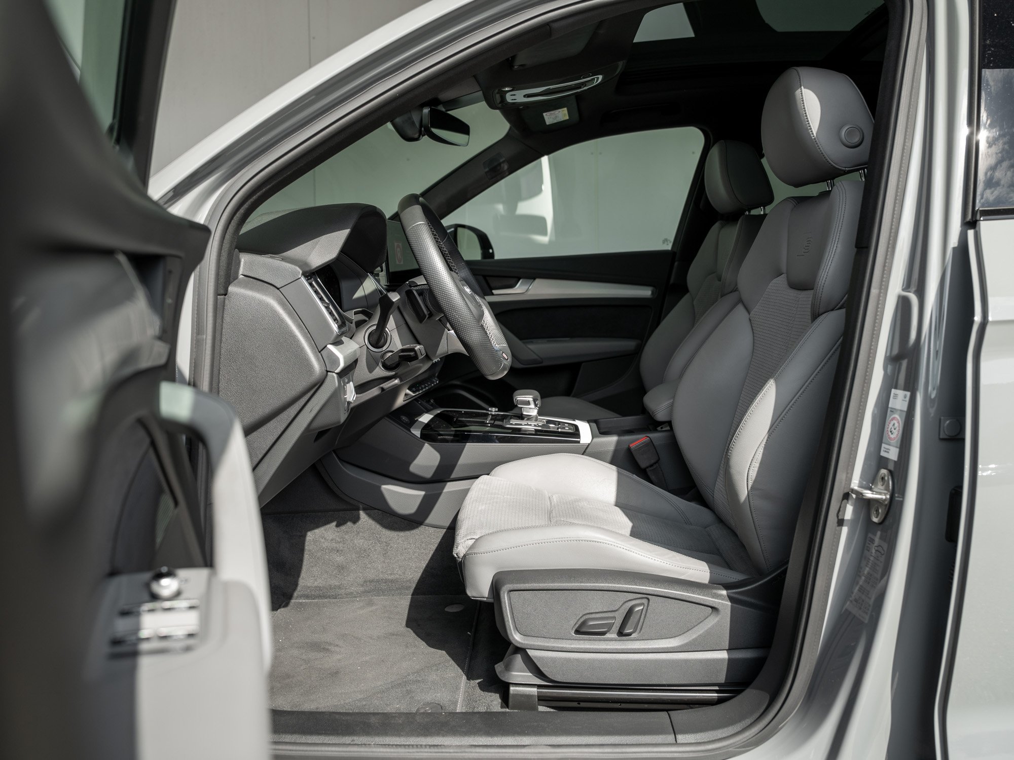 Audi - Q5 55 2.0 TFSI e quattro S line 55 TFSI e quattro S line_28