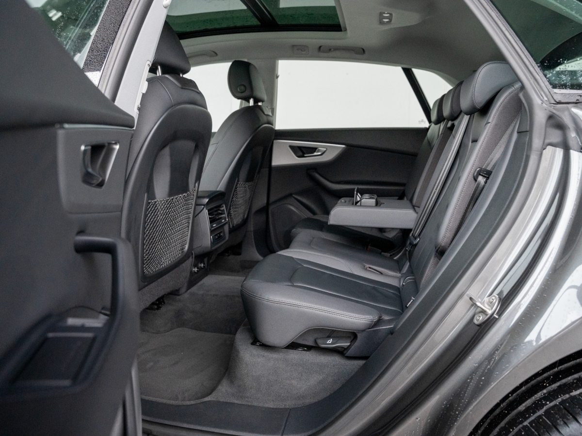 Audi - Q8 SUV TFSI e 55 TFSI e quattro 280(381)  tiptronic_30