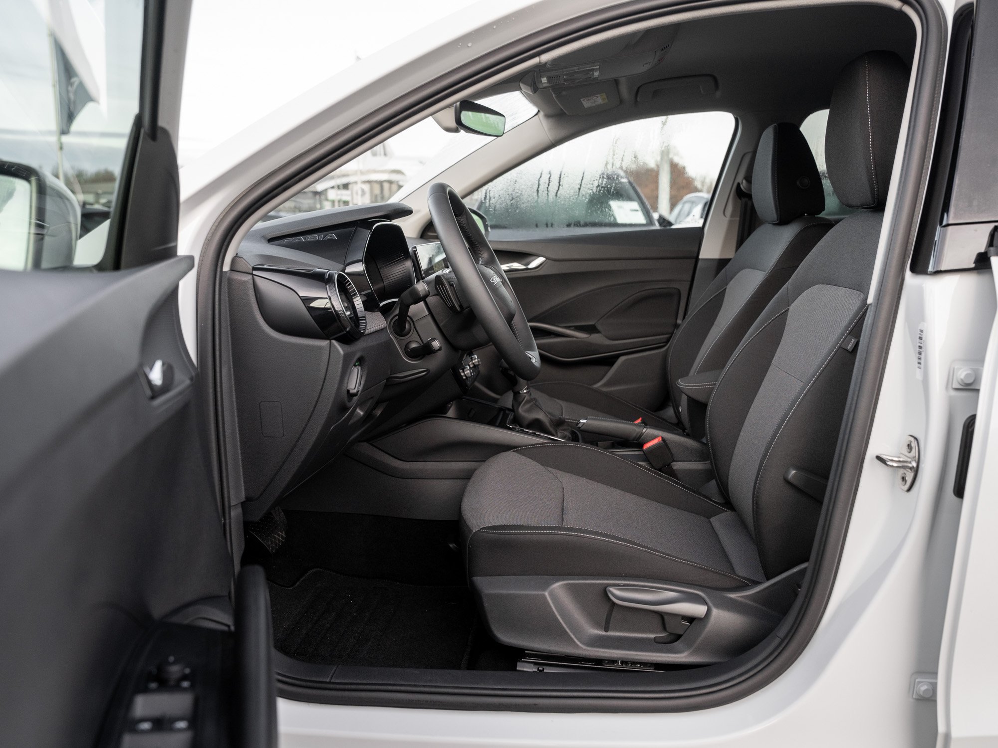 Skoda - FABIA TOUR 1.0 TSI DSG Kam. Navi Virtual ACC LED_25