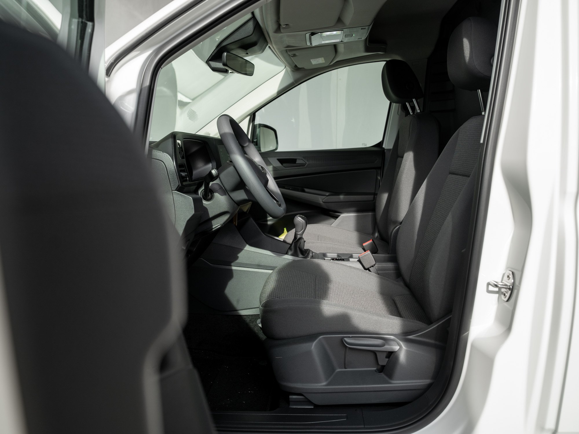 VW - Caddy 2.0 TDI Cargo PDC SHZ SoundSys Winterp._24