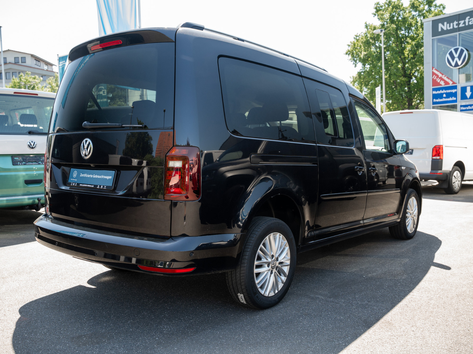 VW - Caddy Maxi Life 4MOTION+NAVI+ACC+PARKASS_24