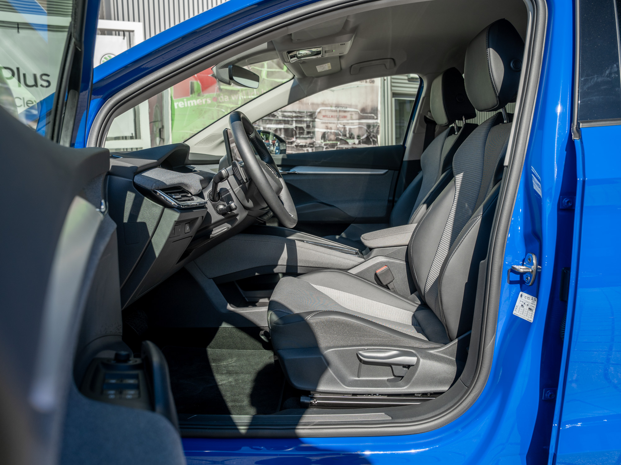 Skoda - ENYAQ iV 60 ACC SpurH LM LED KeyLess Leder_28