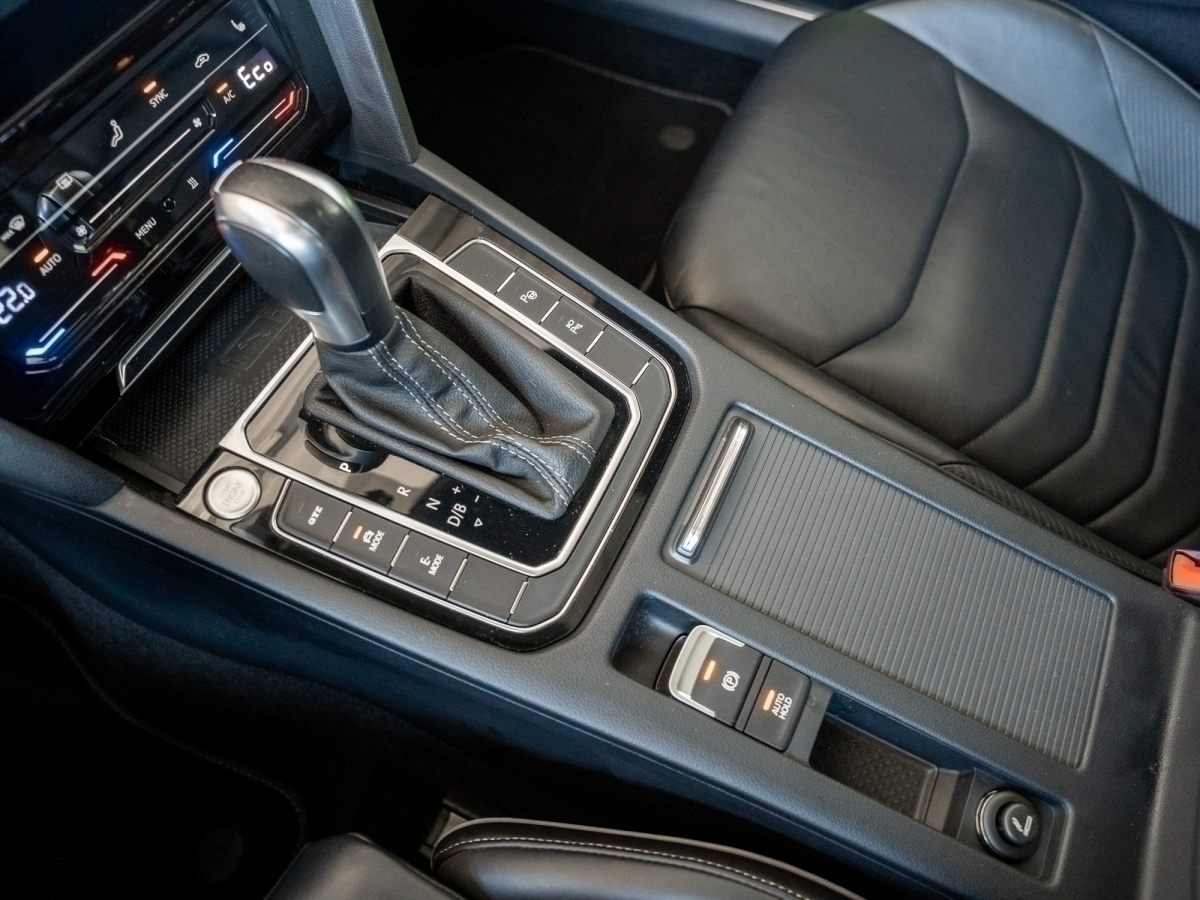 VW - Arteon 1.4 TSI e-Hybrid R-Line DCC NaviPro AHK_15