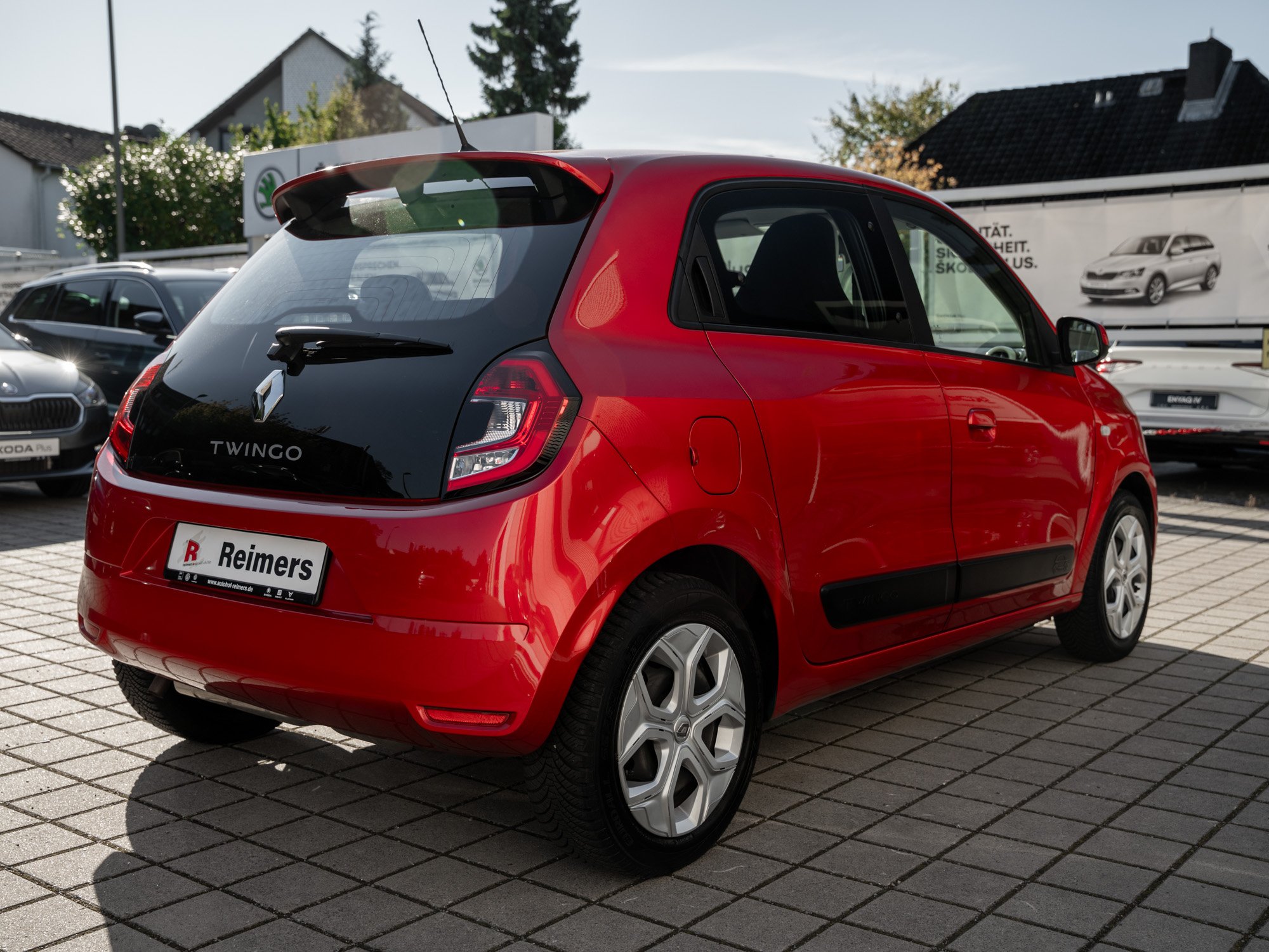 Renault - TWINGO 1.0 SCE 65 LIMITED SoundSys Facelift_21