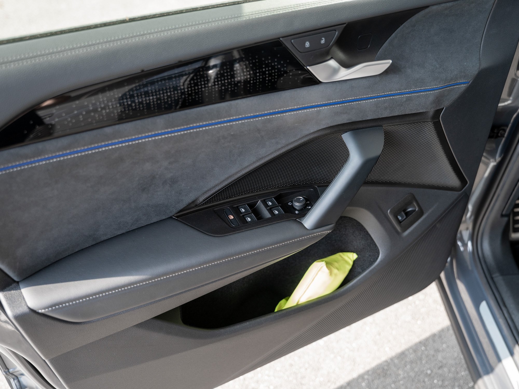 VW - Tayron R-Line 2.0 l TDI 4MOTION DSG Massage ACC_21