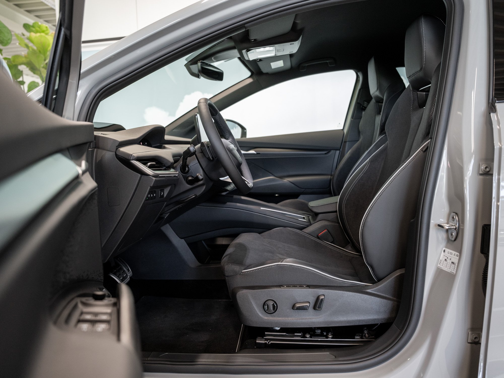 Skoda - Elroq 85 Sportline DCC Kam. Navi Sportp. Virtual_28