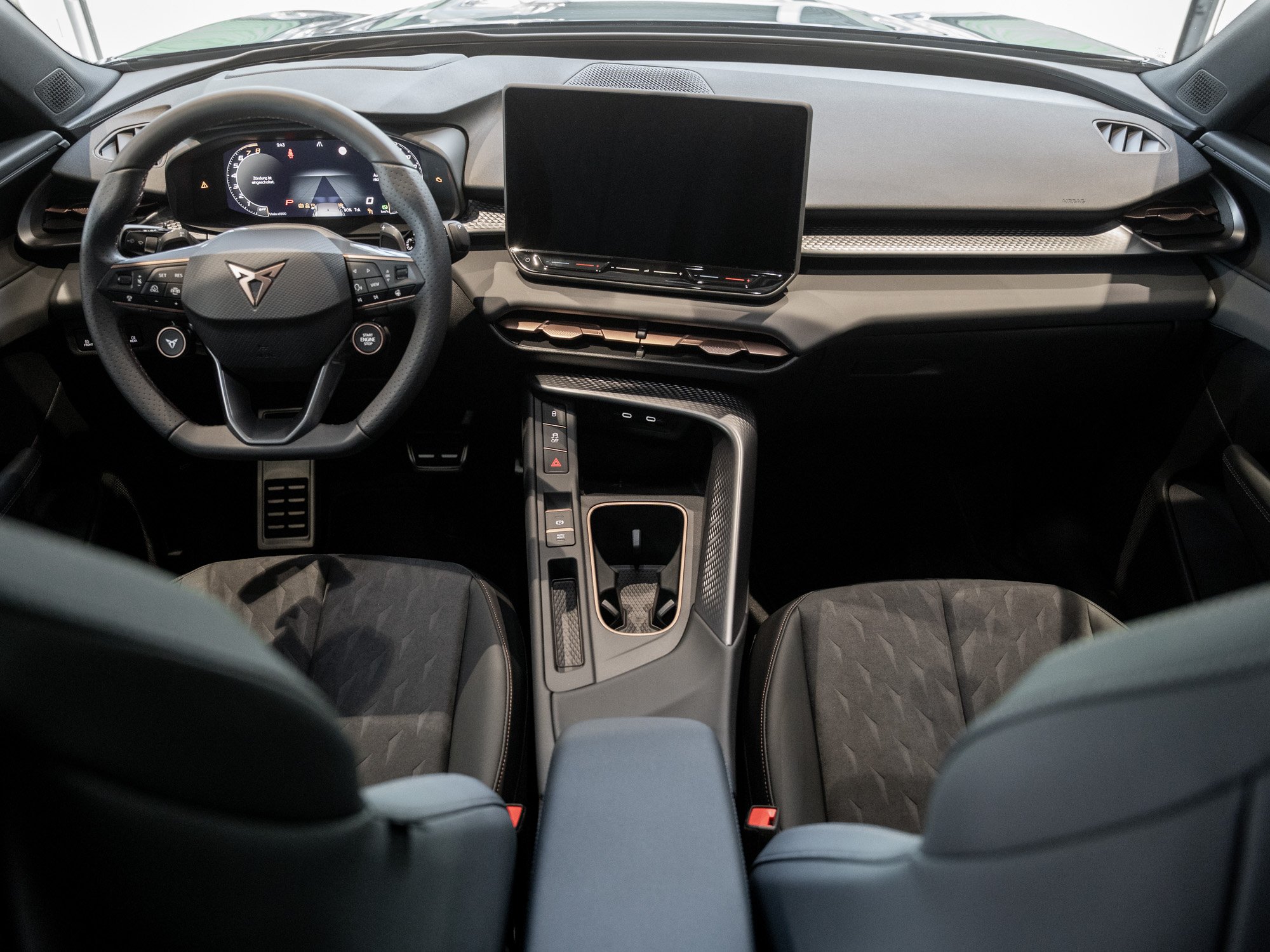 Cupra - Terramar 1.5 eTSI 7-Gang DSG Kam. Virtual LED LM_3 Cupra - Terramar 1.5 eTSI 7-Gang DSG Kam. Virtual LED LM_3