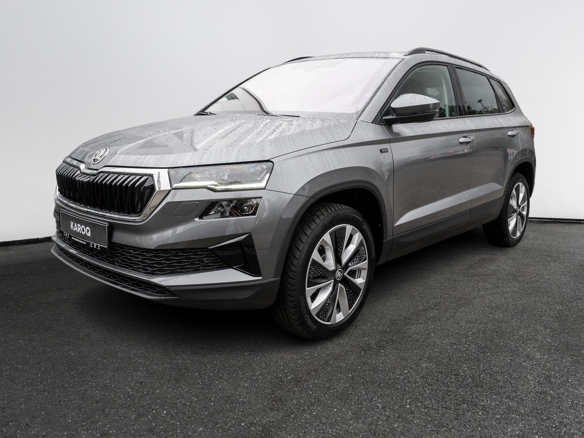 Skoda - Karoq Tour 2.0 TDI DSG ACC Pano SpurH LED AHK_12
