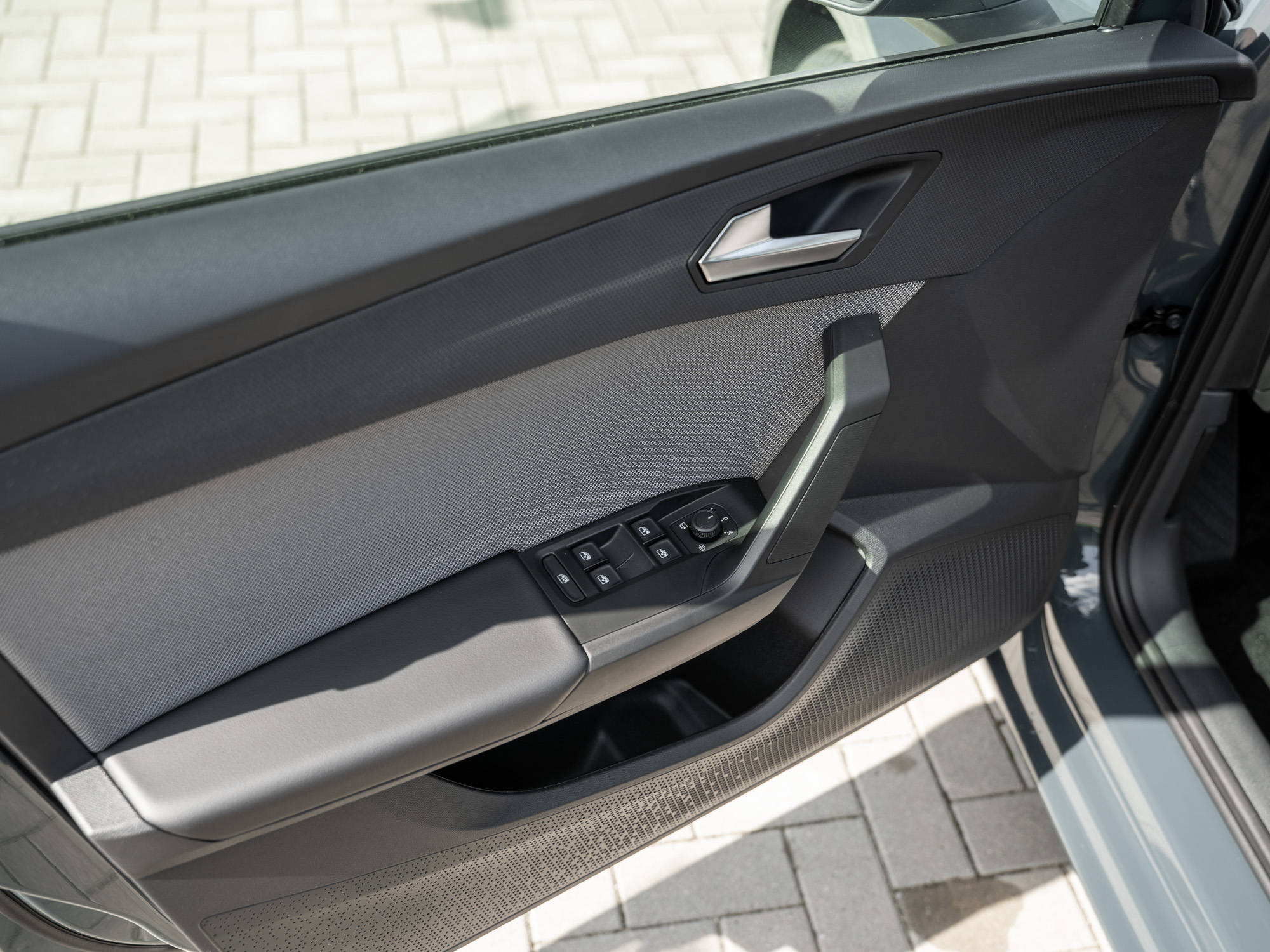 Seat - Leon Road Edition 1.5 NAVI ACC FLA LM LED_18