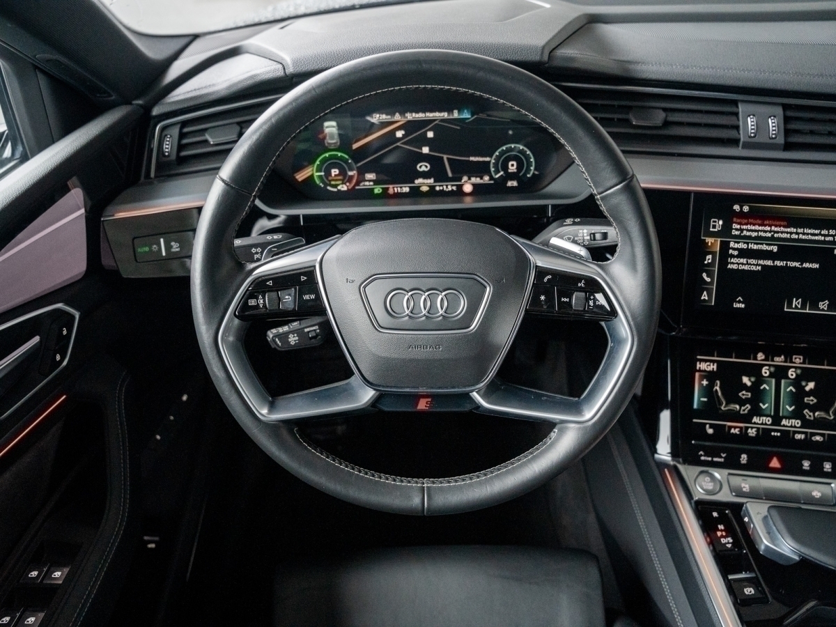 Audi - e-tron Sportback S line S line 50 quattro 230 kW_4