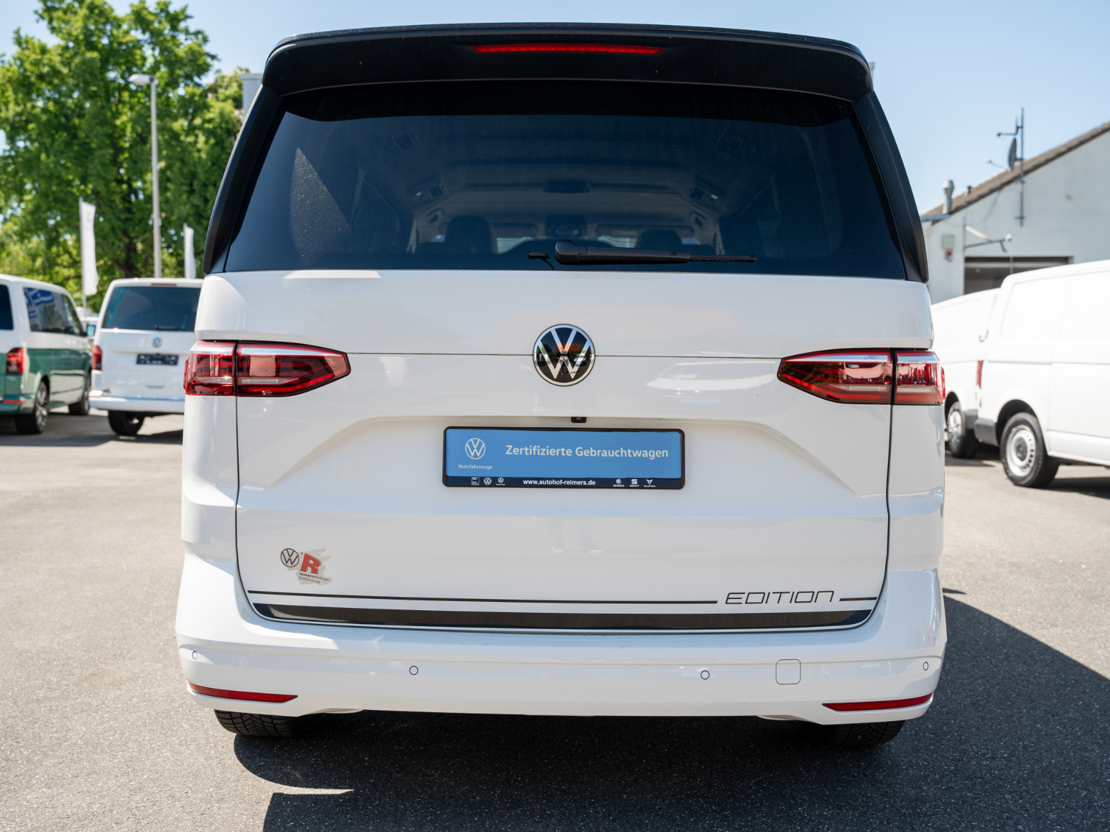 VW - T7 Multivan Life Edition  DSG STANDHZG_25