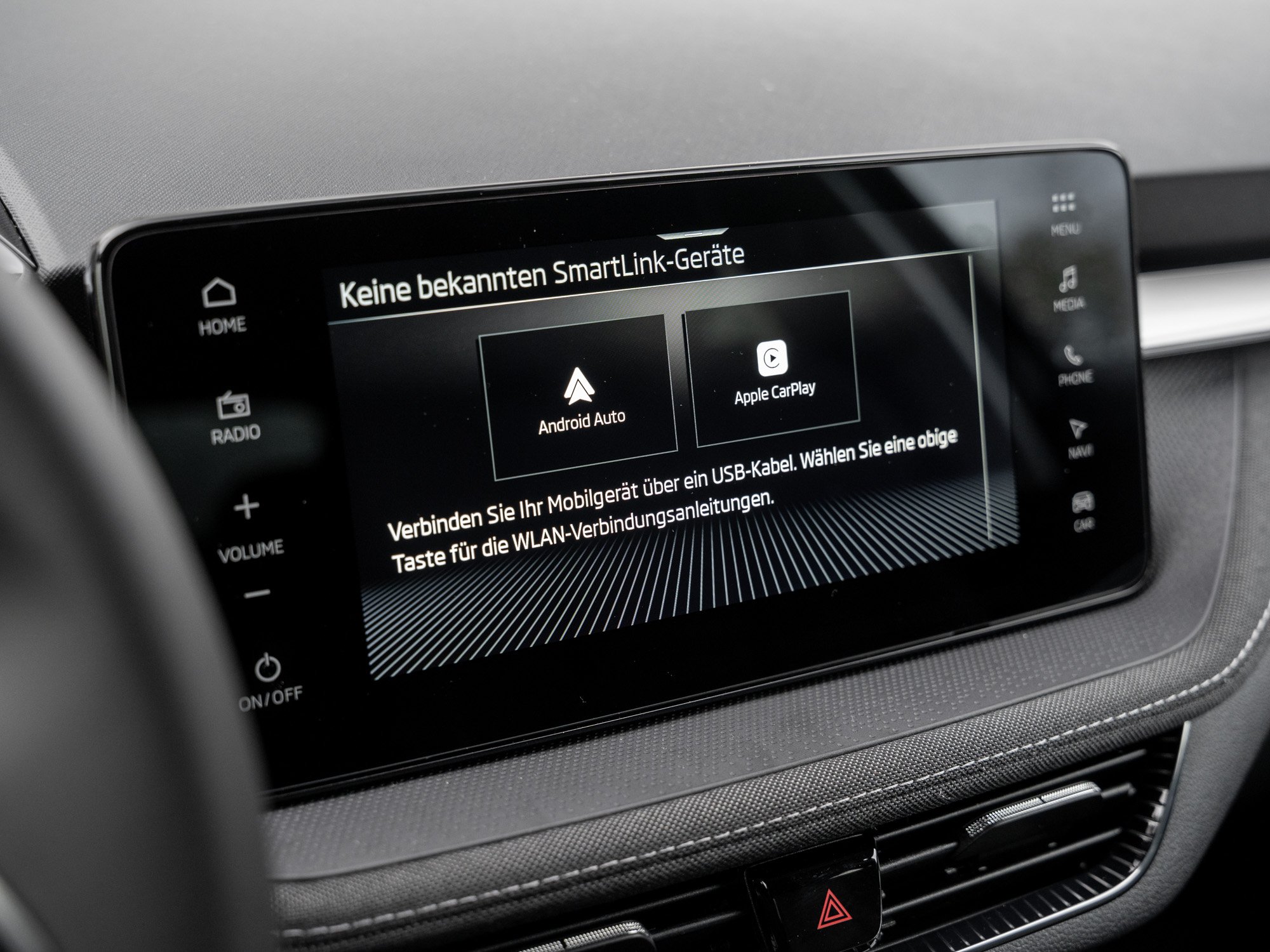 Skoda - Fabia Tour 1.0 TSI Kam. Navi Virtual ACC KeyLess_7