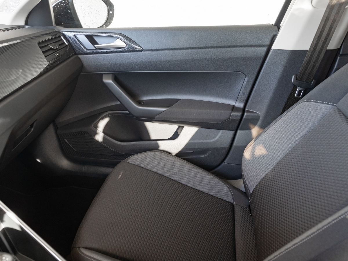 VW - Taigo Life 1.0 TSI DSG FLA KeyLess LM KlimaA_13