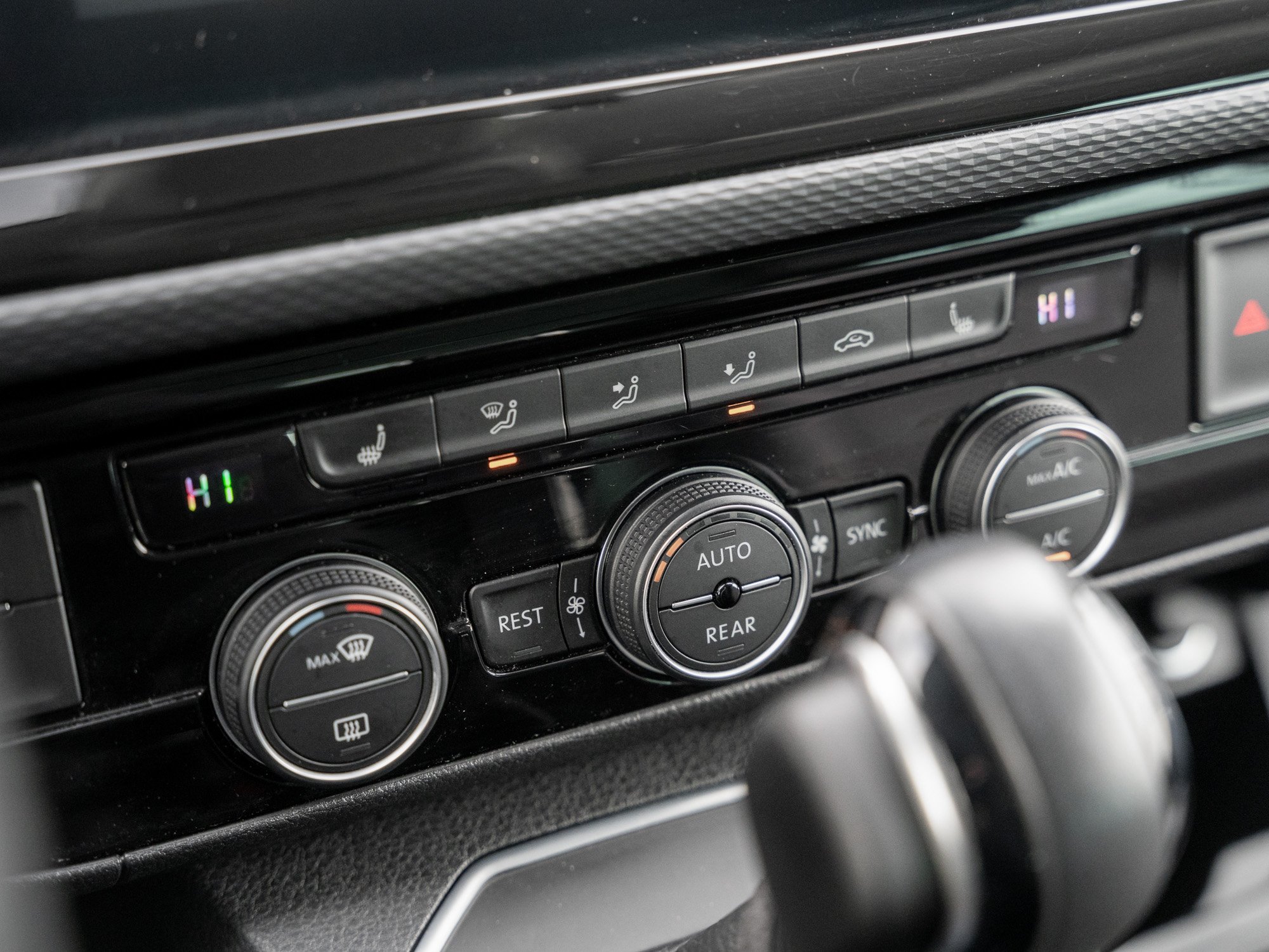 VW - T6.1 Multivan Comfortline   Comf.KR150 TDIAU7 LM_5