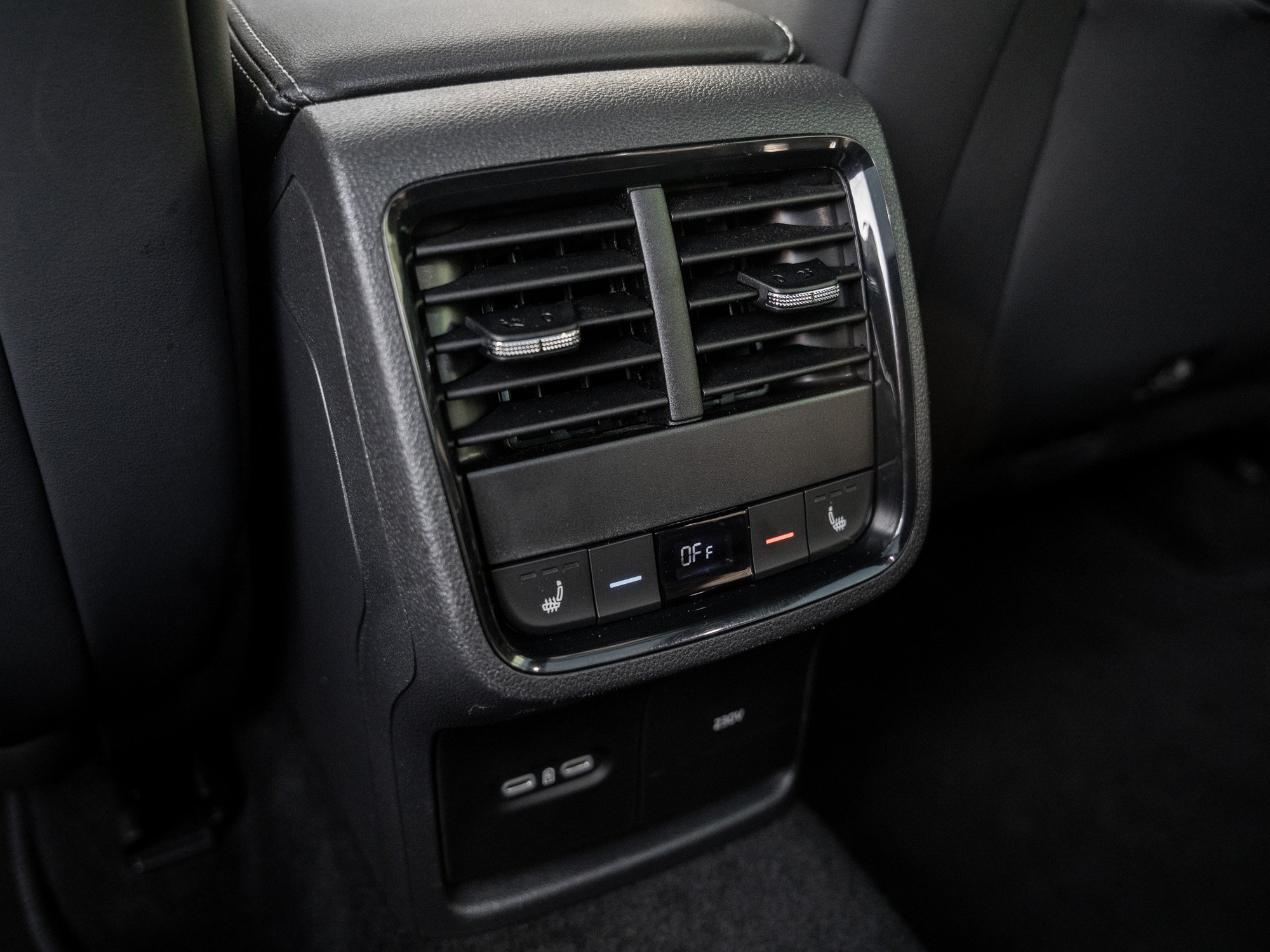 Skoda - OCTAVIA C. RS 2.0 TSI DSG DCC AHK Kam. Navi Pano_30