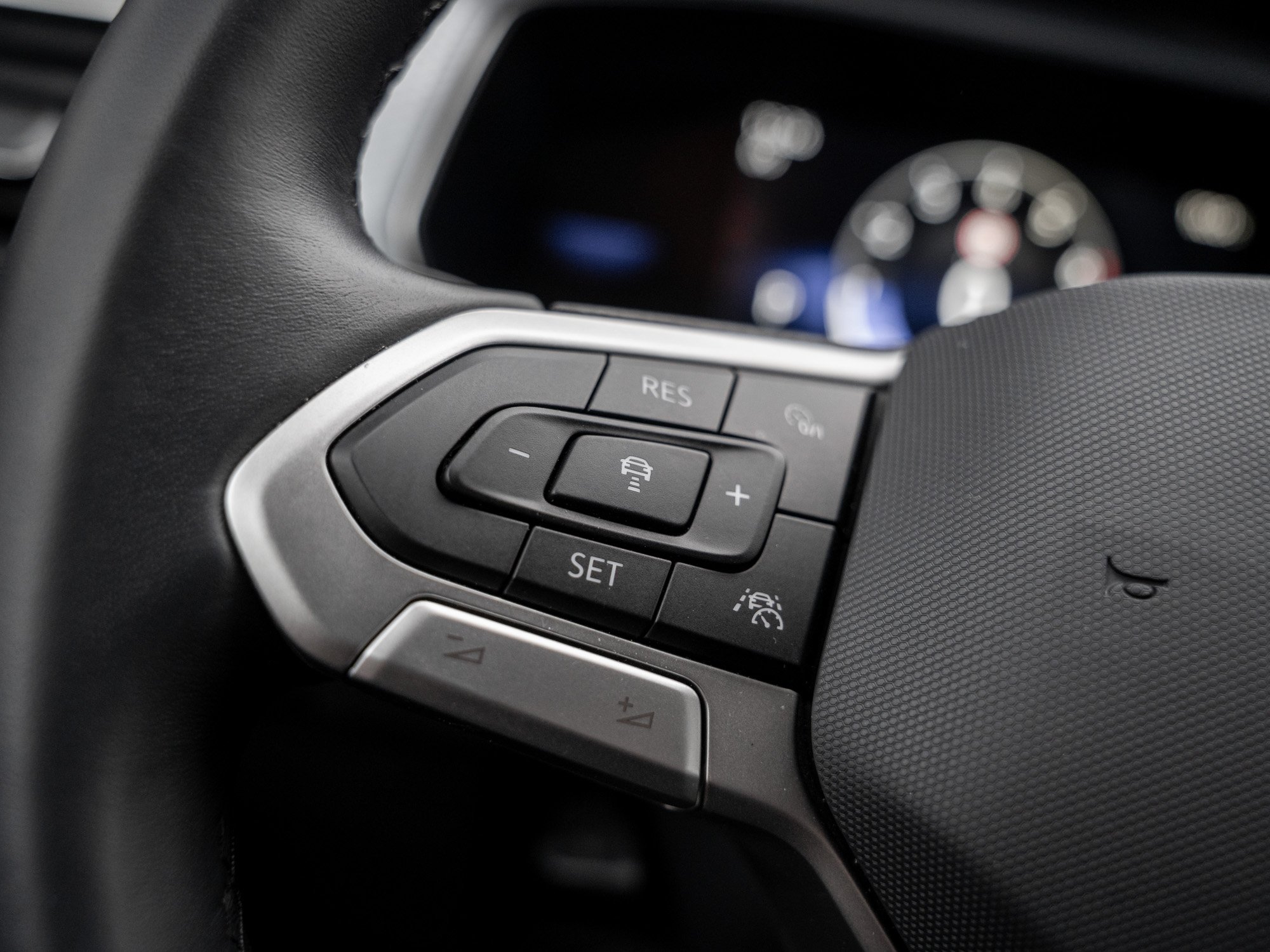 VW - T-Cross 1.0 TSI GOAL AHK Virtual ACC DynLicht LM_18