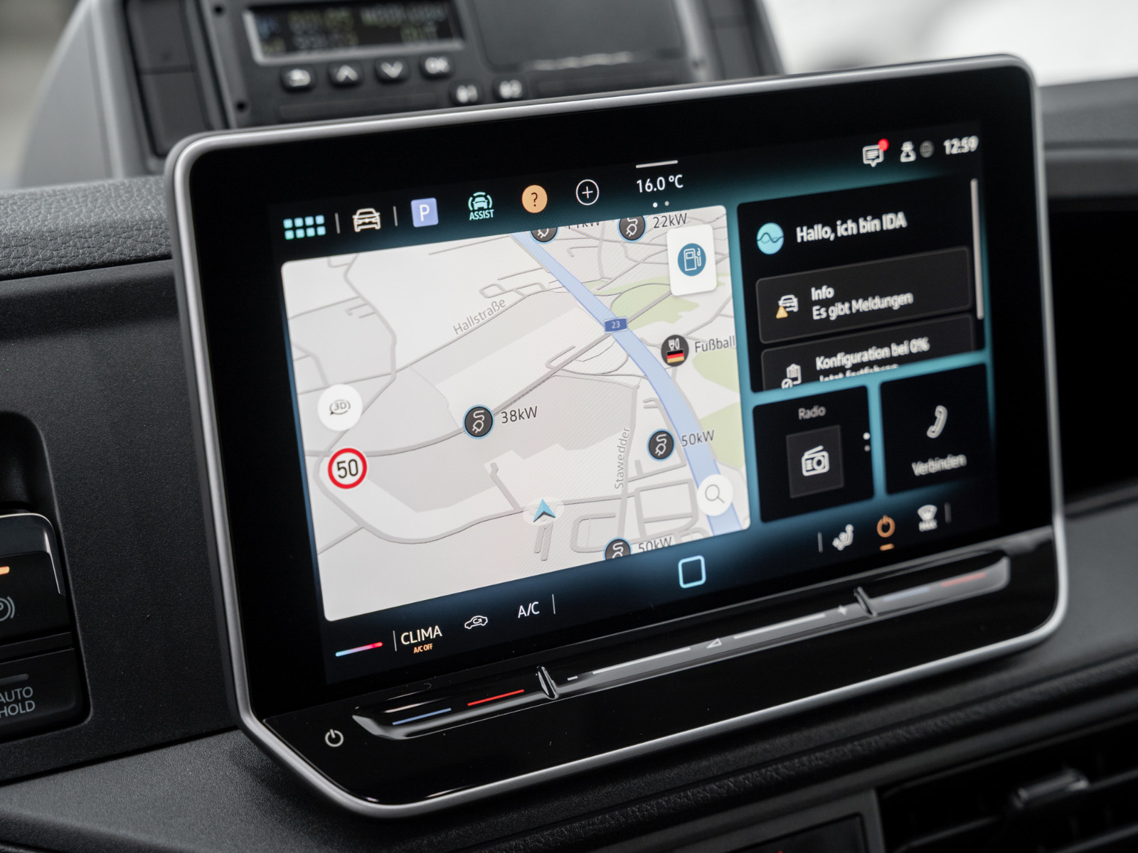 VW - Crafter 2.0 TDI 4MOTION Kasten 35 mittellang AHK_29