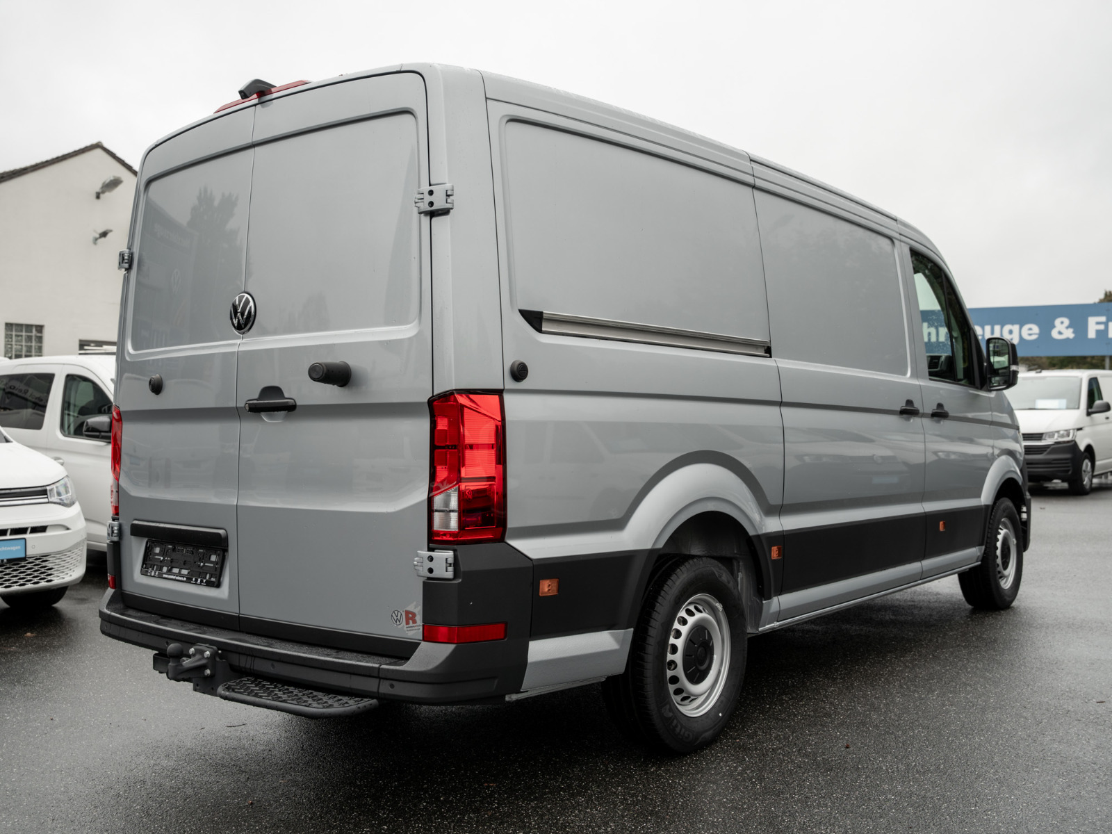 VW - Crafter 2.0 TDI 4MOTION Kasten 35 mittellang AHK_24