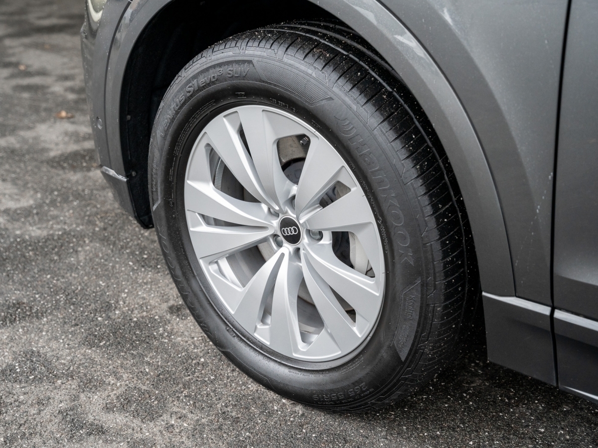 Audi - Q8 SUV TFSI e 55 TFSI e quattro 280(381)  tiptronic_28 Audi - Q8 SUV TFSI e 55 TFSI e quattro 280(381)  tiptronic_28