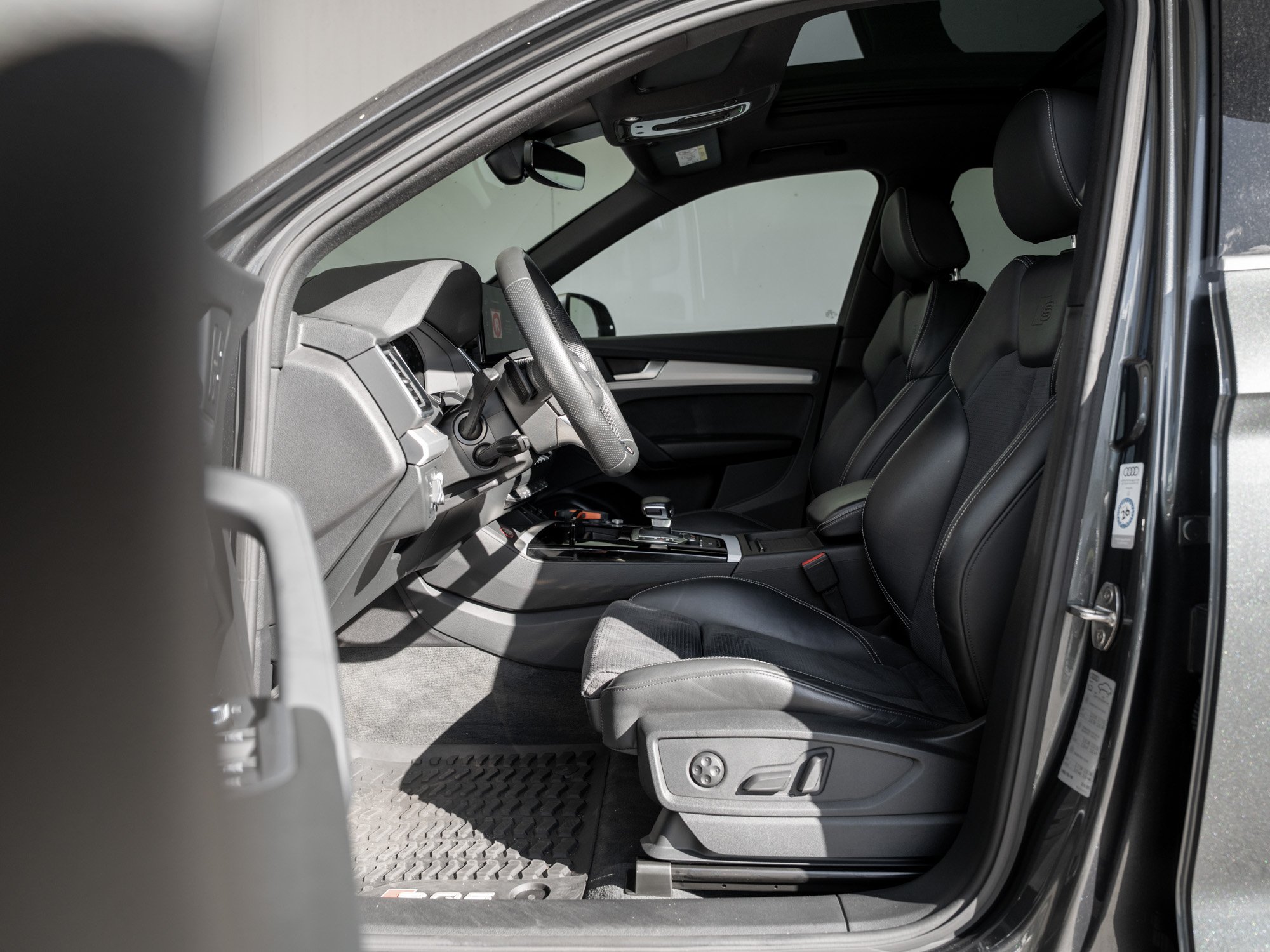 Audi - SQ5 3.0 TDI quattro basis Pano Kam. Navi Pano LM_28