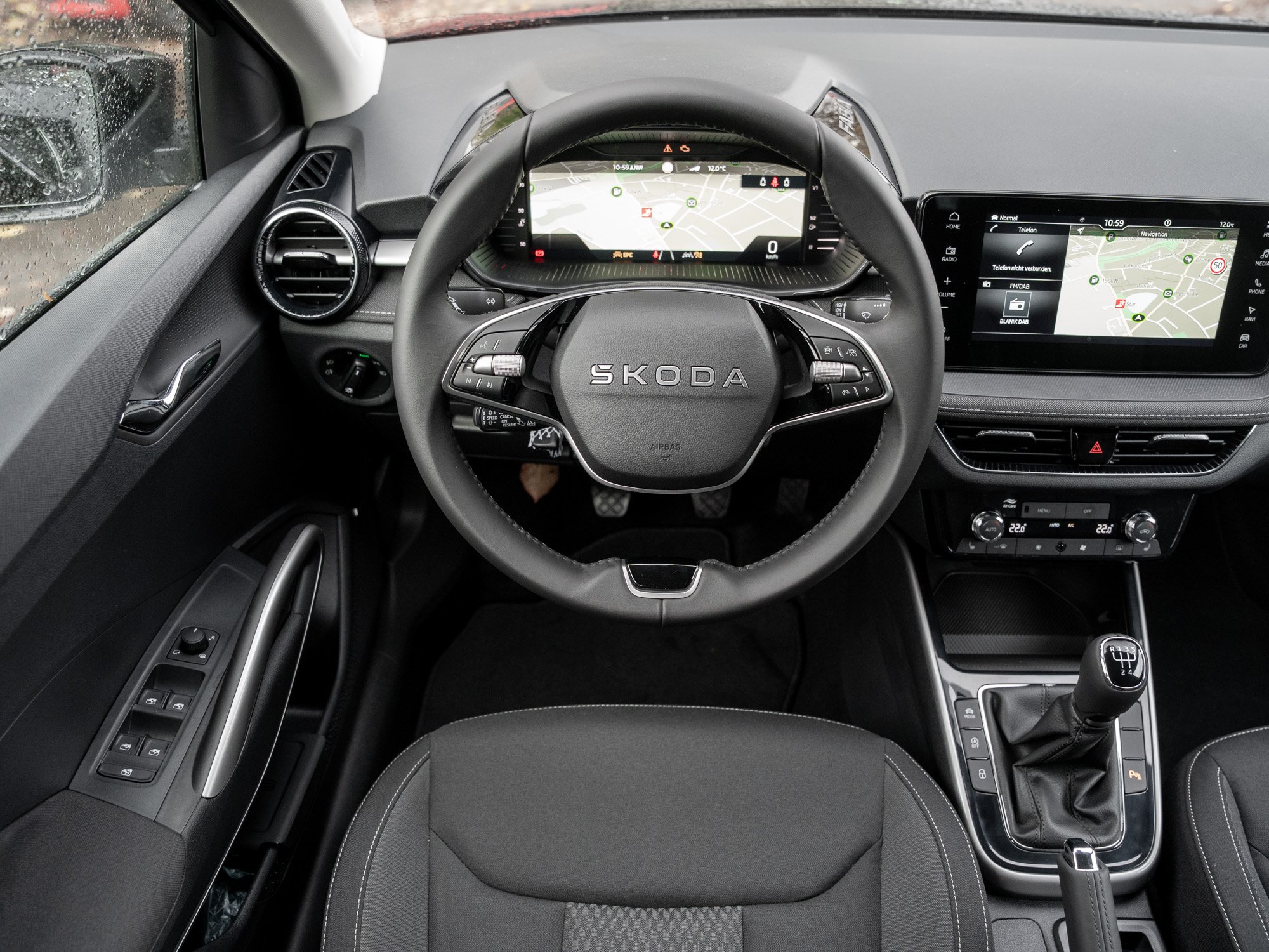 Skoda - Fabia Tour 1.0 TSI Kam. Navi Virtual ACC KeyLess_2