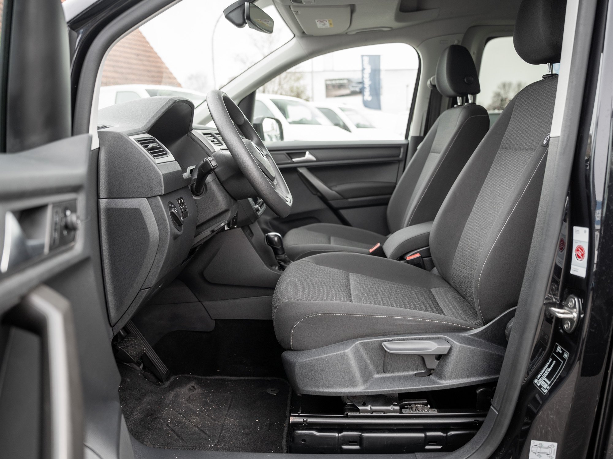 VW - Caddy IV Maxi Trendl 2.0TDI DSG+NAVI+KLIMA+PDC_24