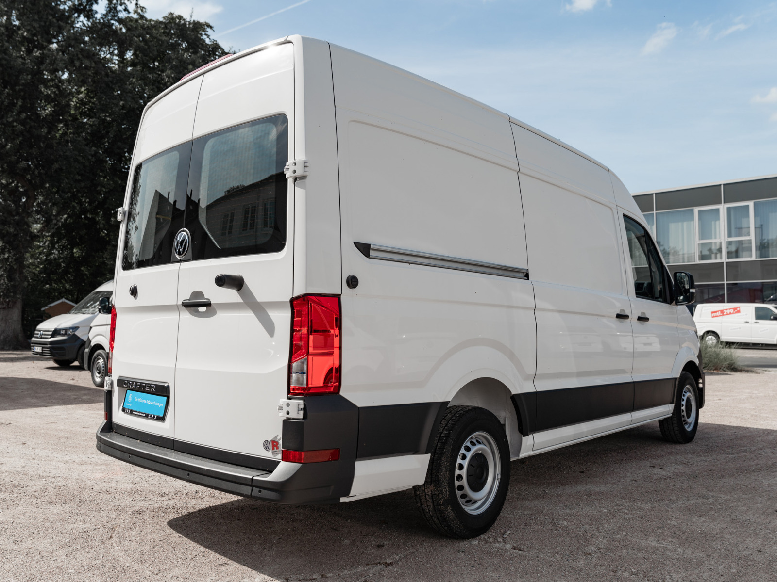 VW - Crafter 35 mittlerer Radstand Hochraum Kasten_22
