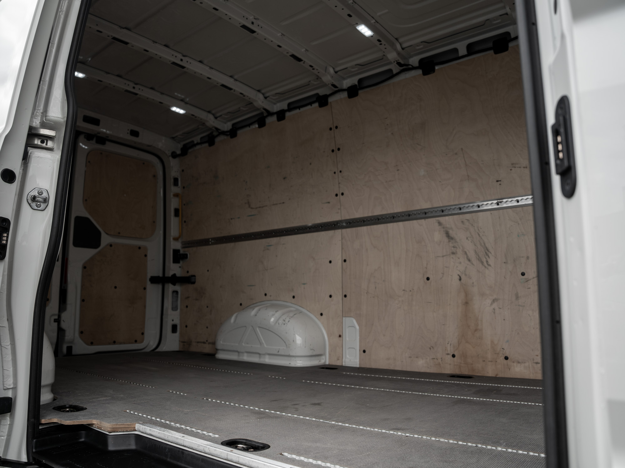VW - Crafter L2H1 Kasten NAVI+AHK+KAMERA+PDC_19
